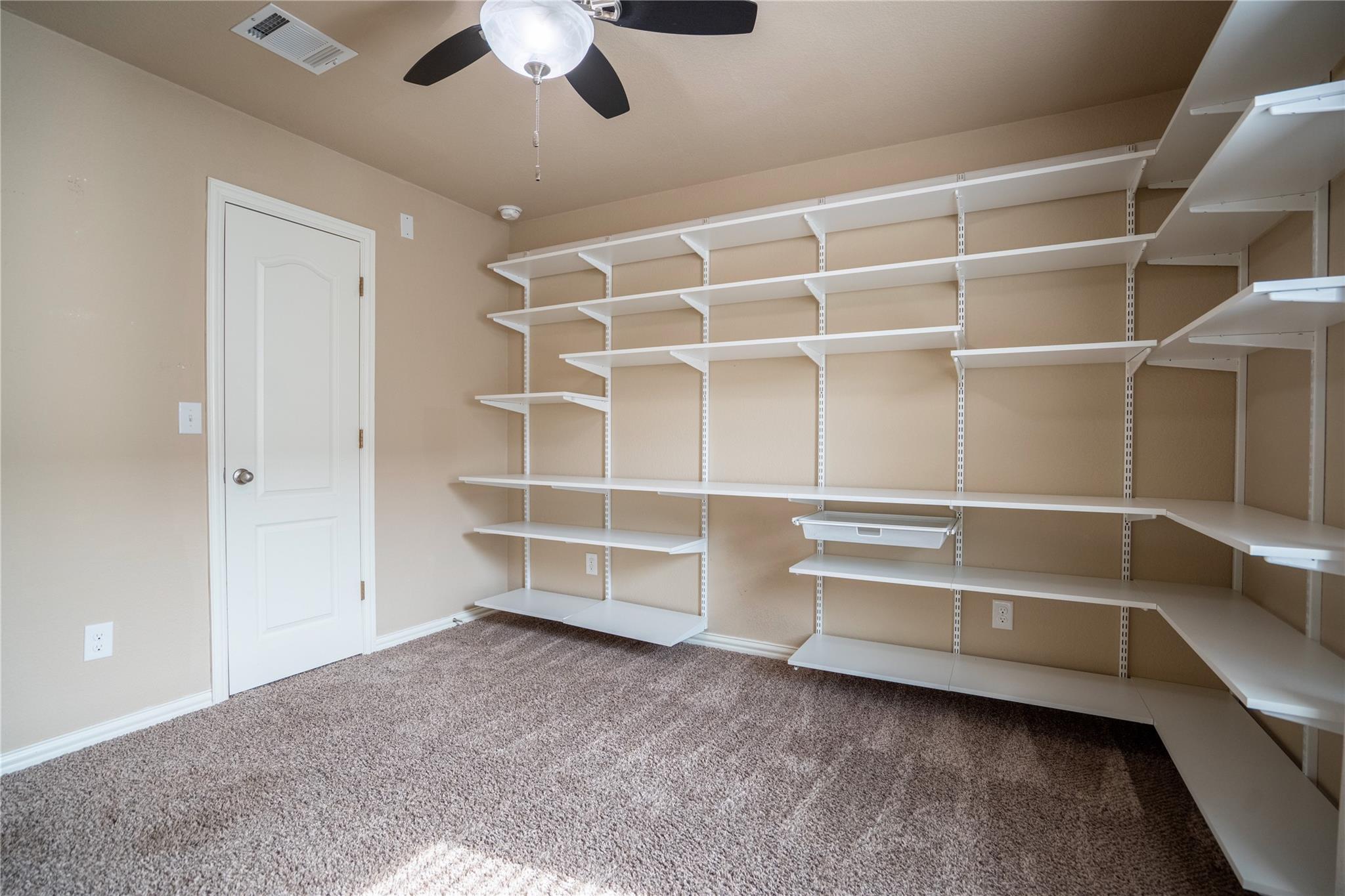 1106 Irina Cv, Hutto, TX 78634