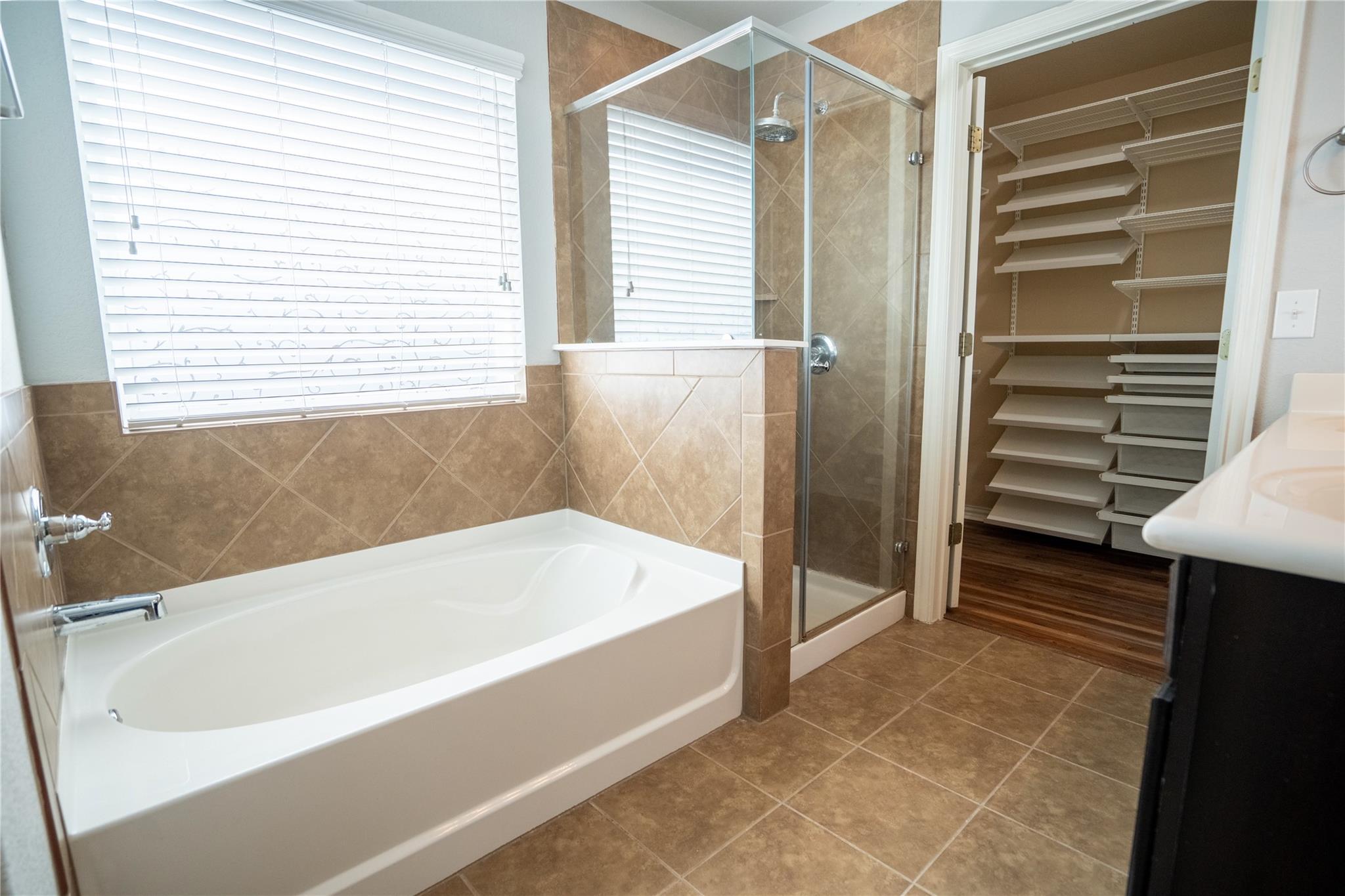 1106 Irina Cv, Hutto, TX 78634