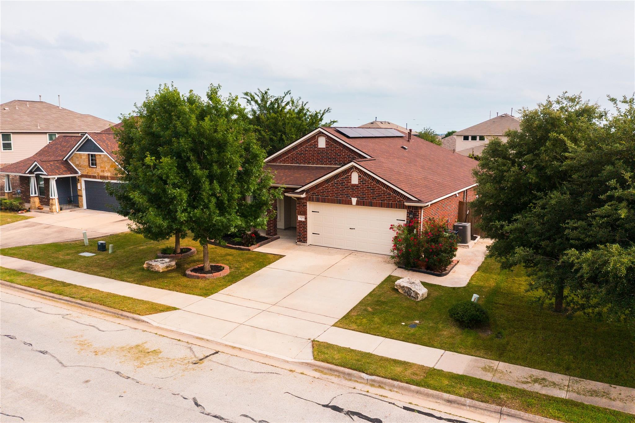 1106 Irina Cv, Hutto, TX 78634