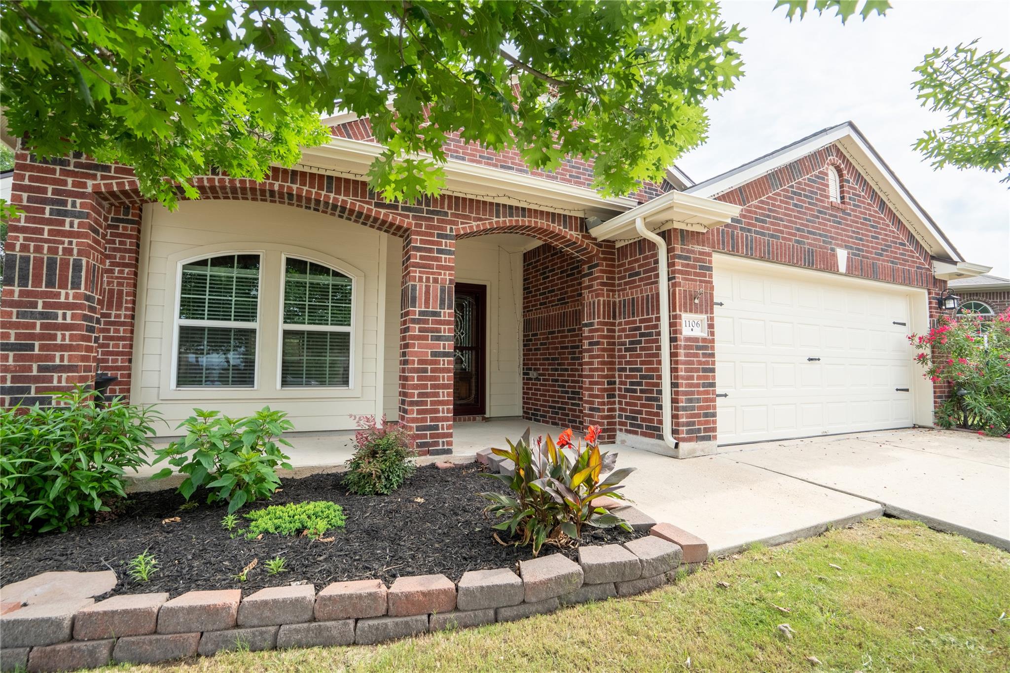 1106 Irina Cv, Hutto, TX 78634