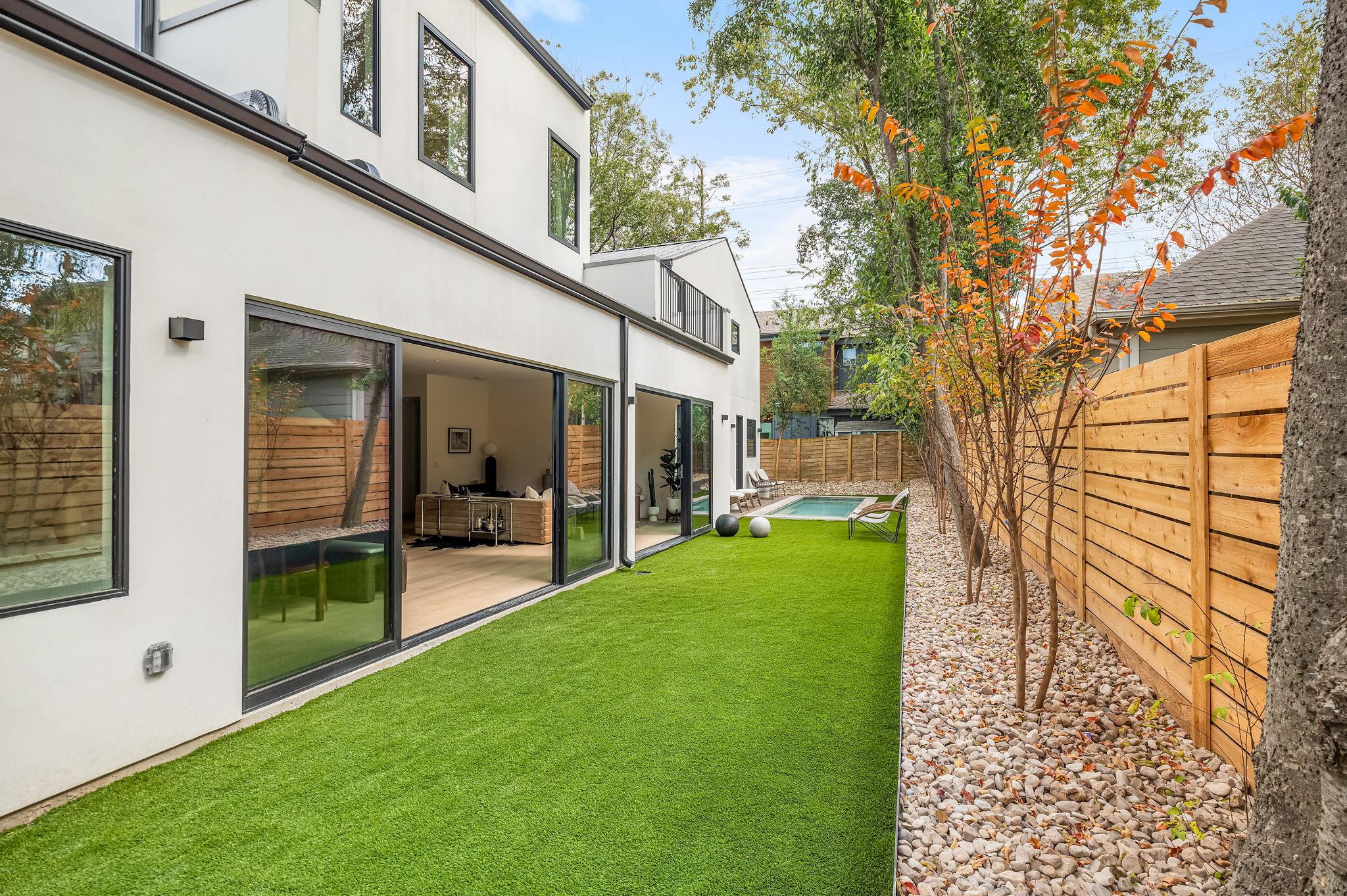 1003 Juanita St, Austin, TX 78704