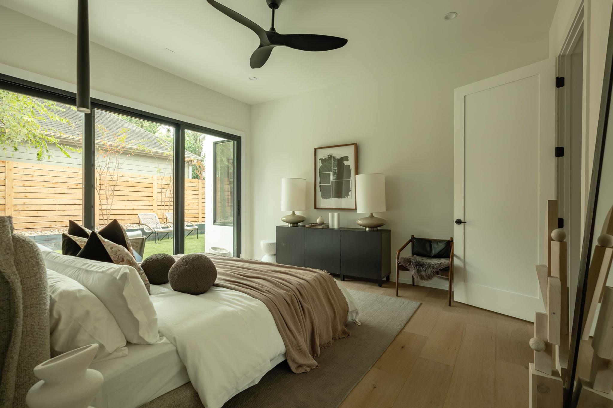 1003 Juanita St, Austin, TX 78704