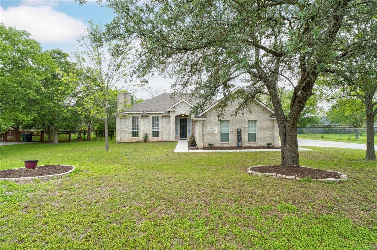 202 Meadow Woods Dr, Kyle, TX 78640