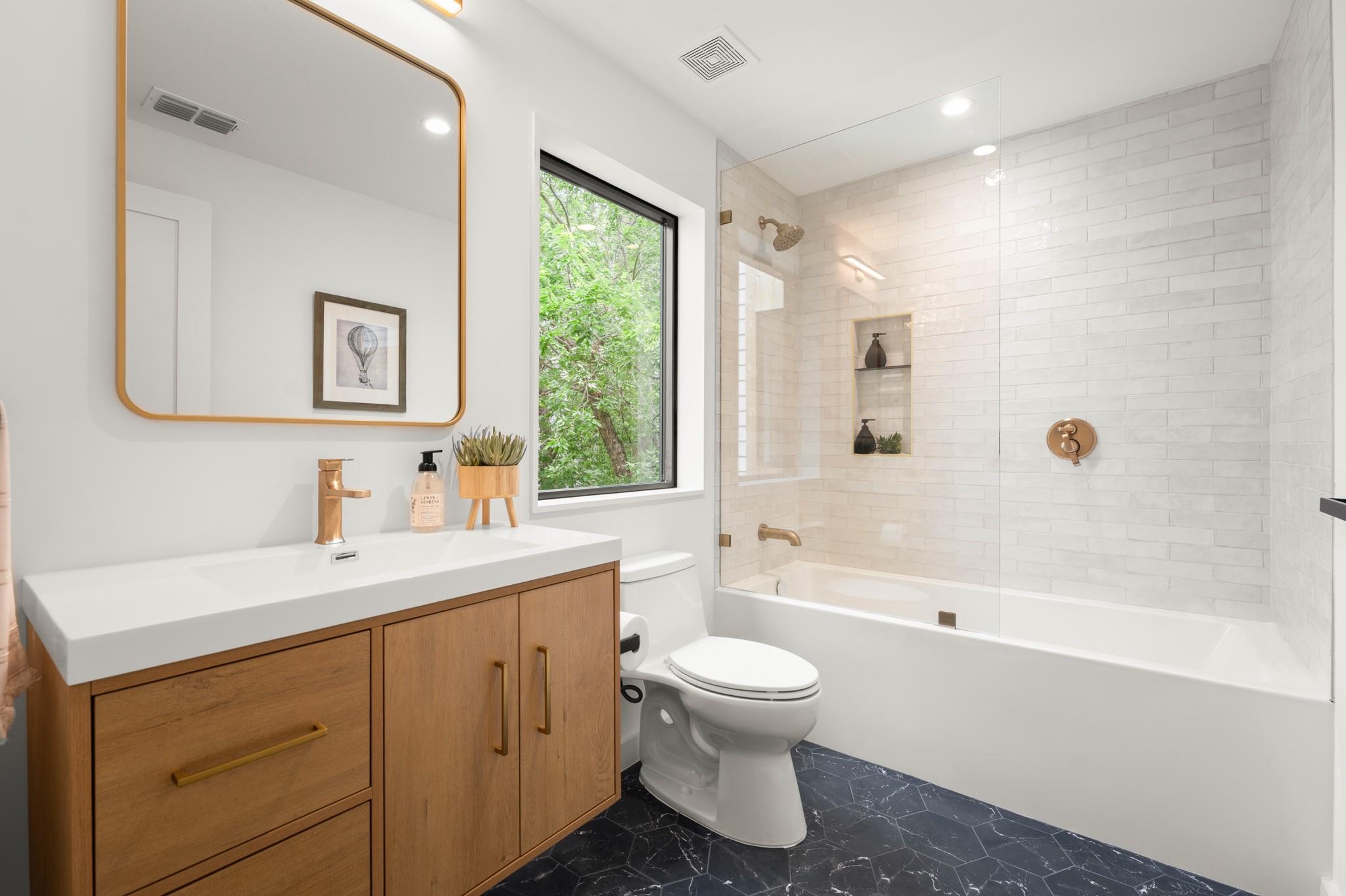 5511 Joe Sayers Ave # B, Austin, TX 78756