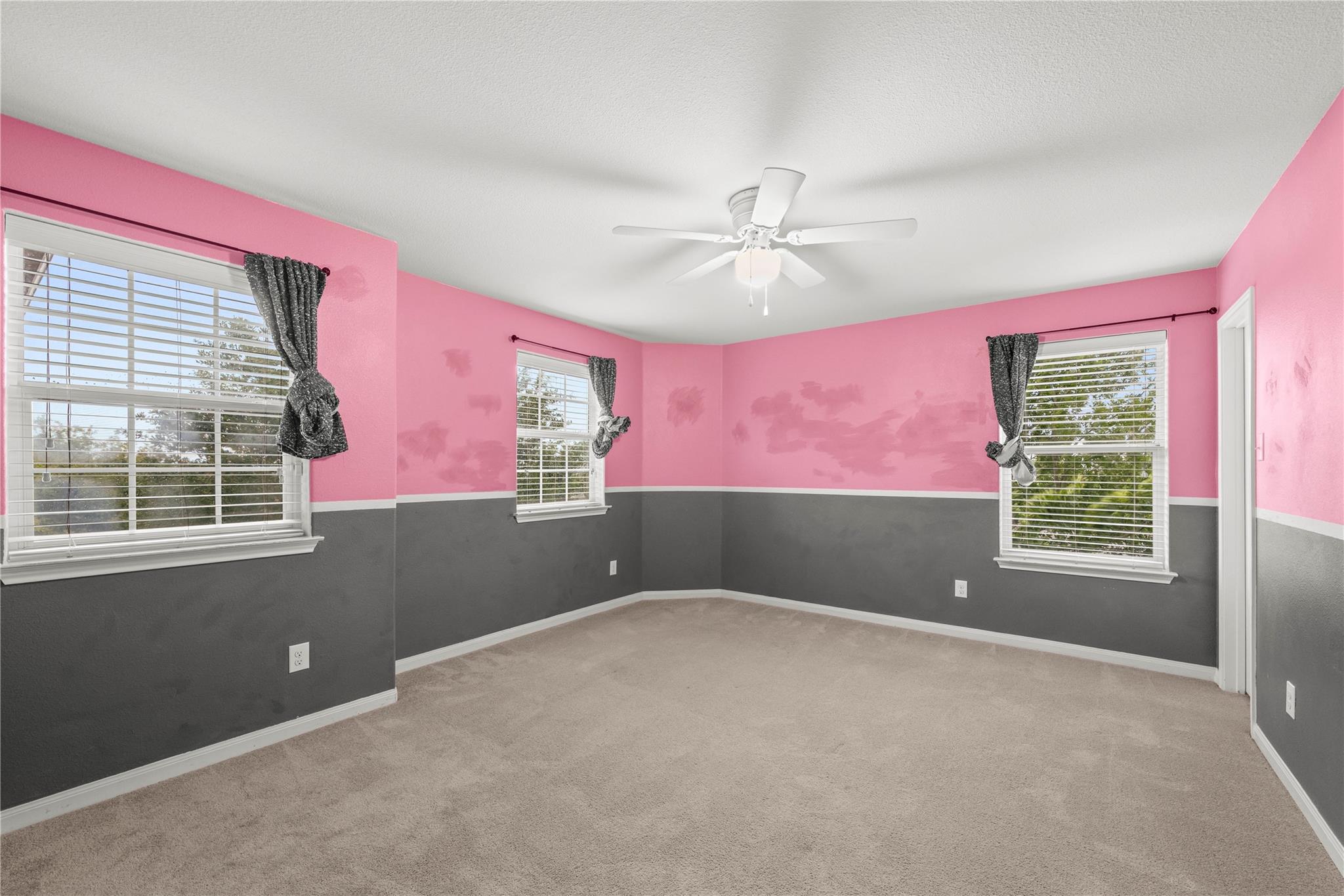 105 J E Brown Ln, Jarrell, TX 76537
