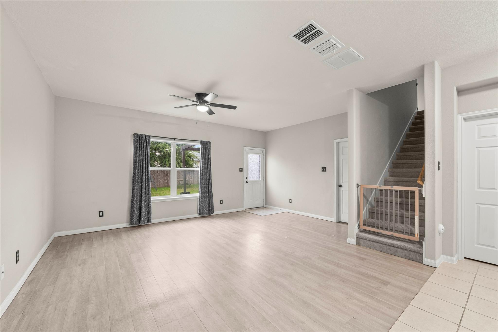 105 J E Brown Ln, Jarrell, TX 76537