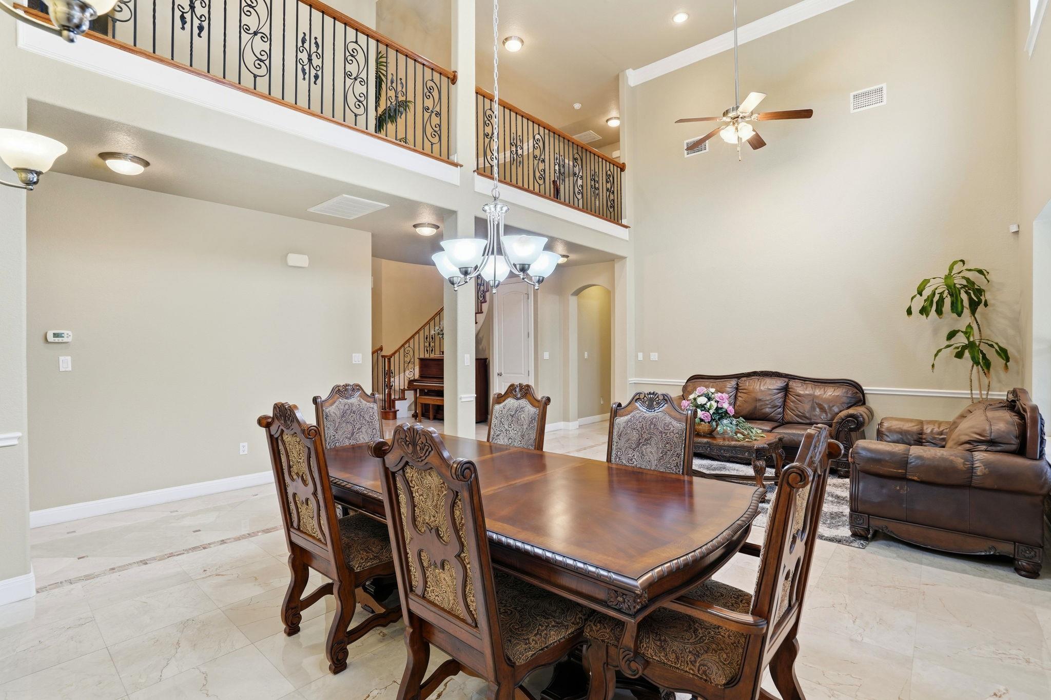 222 Vailco Ln, Austin, TX 78738
