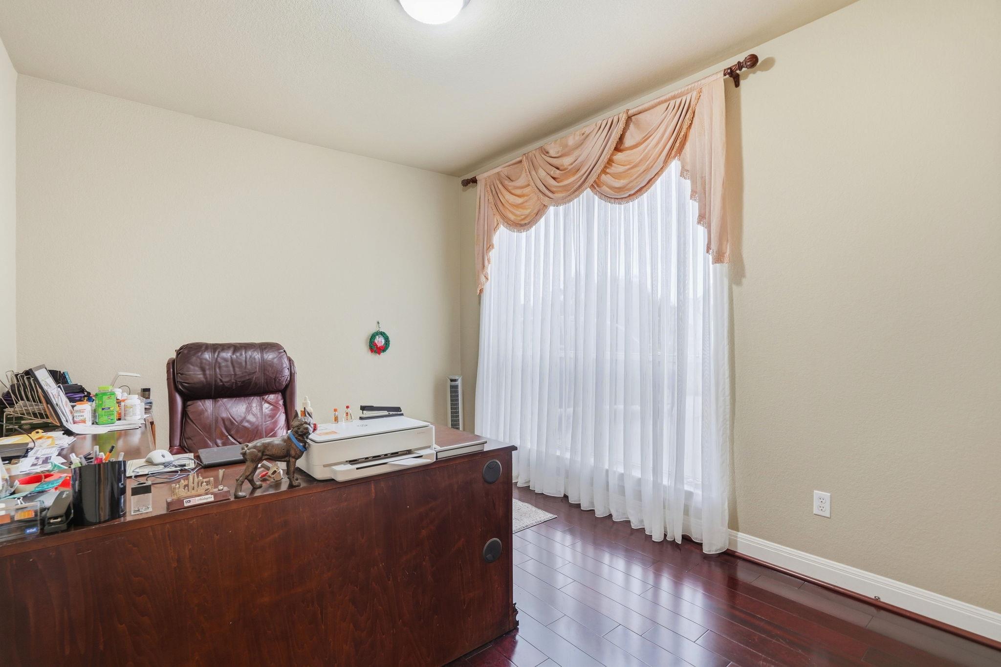 222 Vailco Ln, Austin, TX 78738