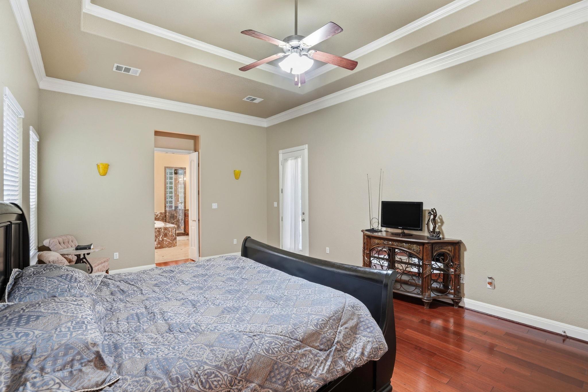 222 Vailco Ln, Austin, TX 78738