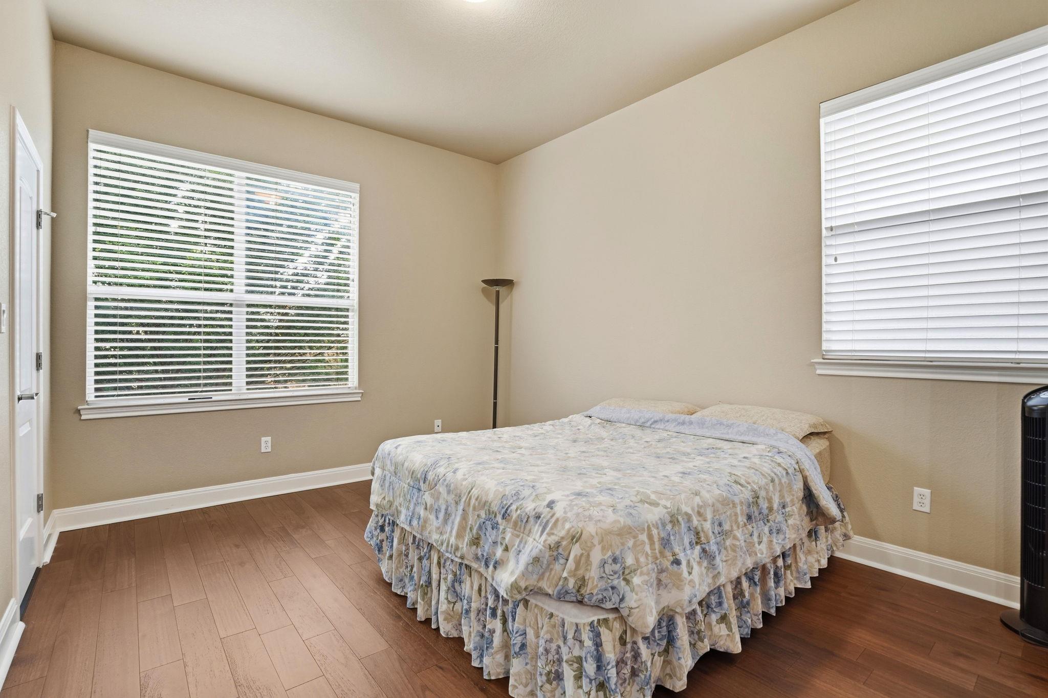 222 Vailco Ln, Austin, TX 78738