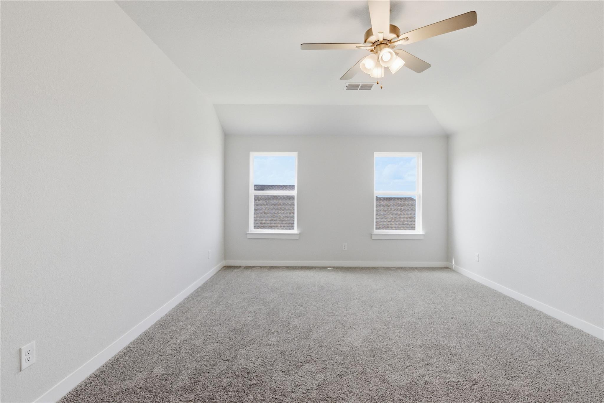 238 Seattle Slew Dr, Jarrell, TX 76537