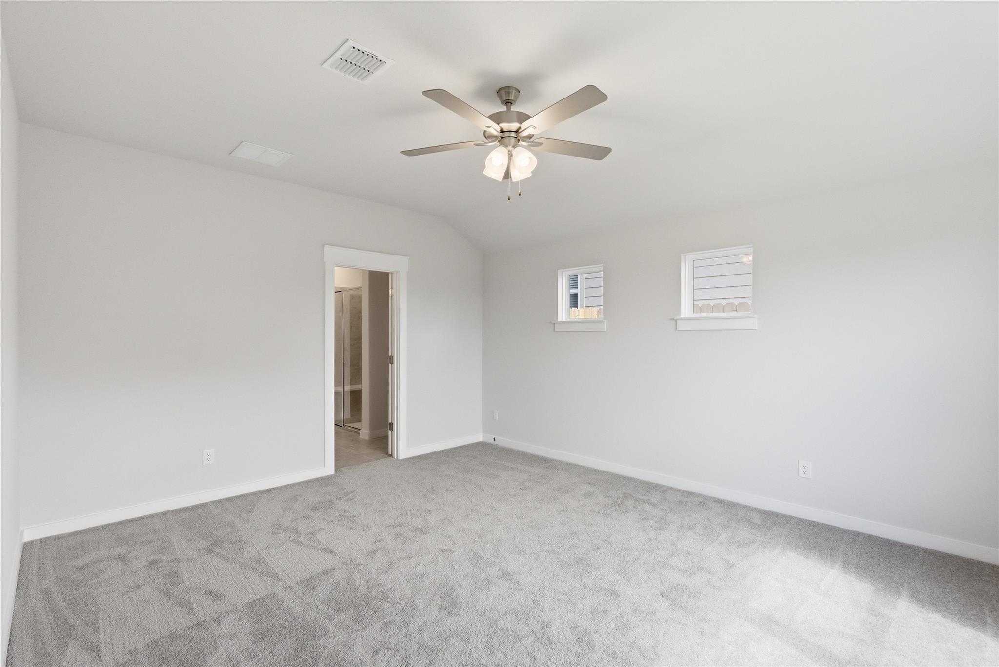 238 Seattle Slew Dr, Jarrell, TX 76537