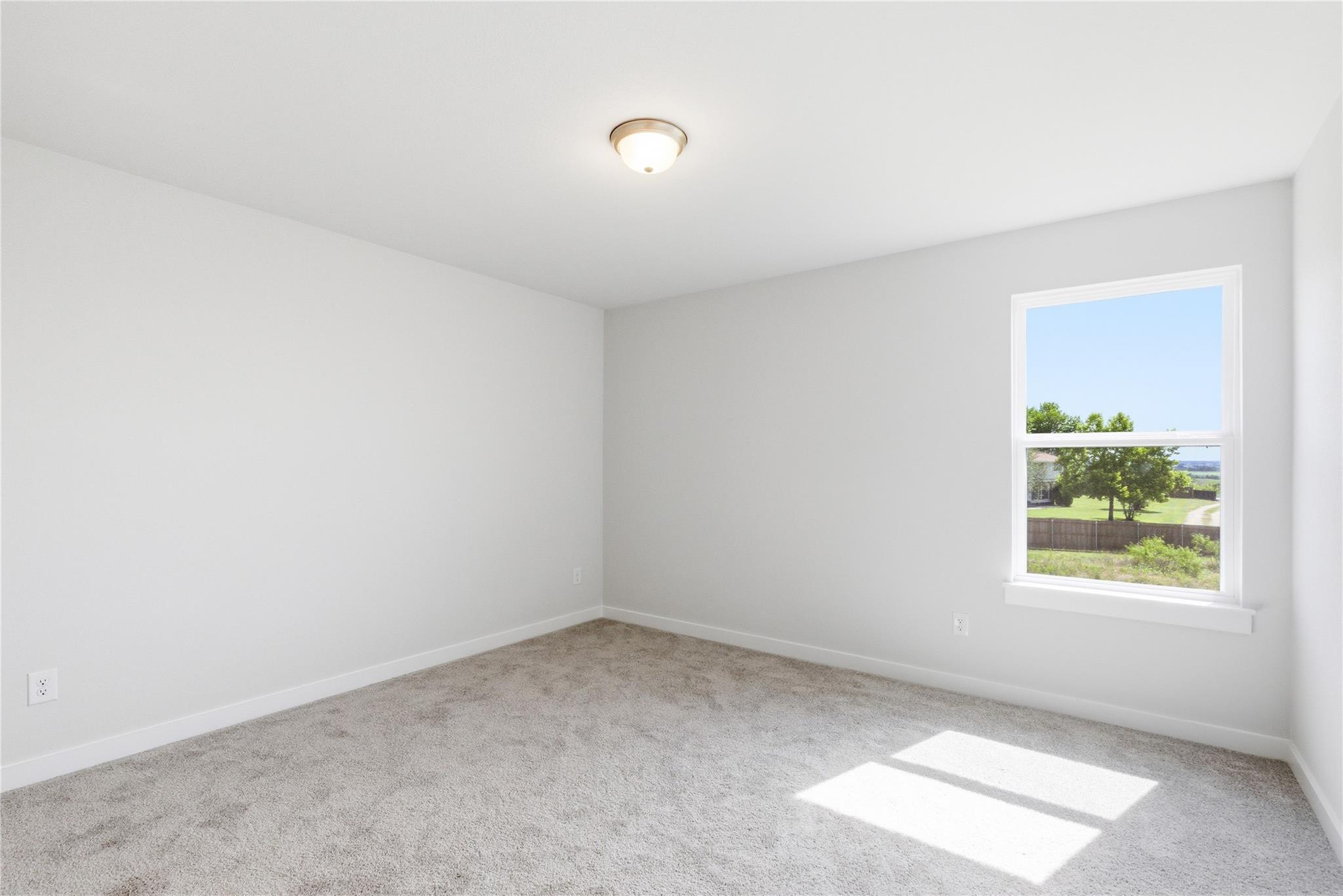 238 Seattle Slew Dr, Jarrell, TX 76537