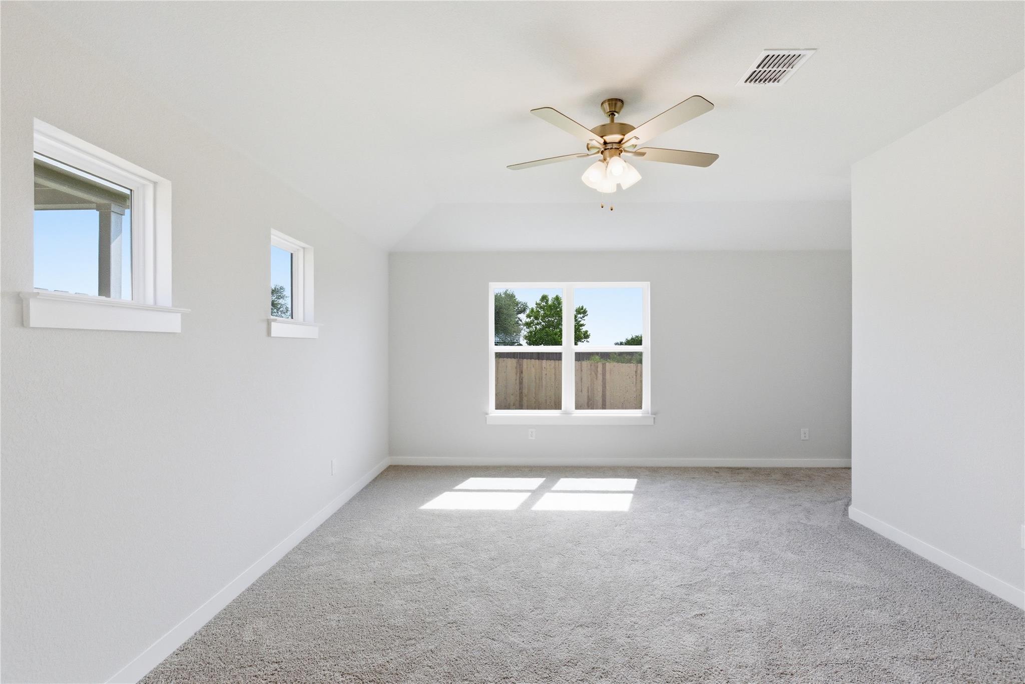 238 Seattle Slew Dr, Jarrell, TX 76537