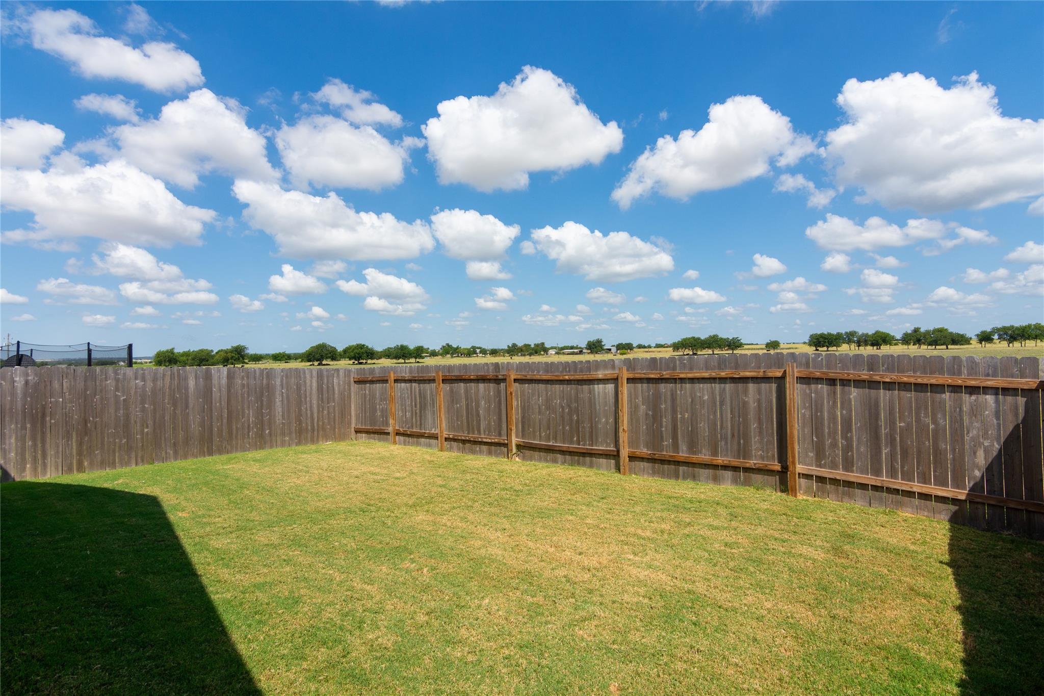 548 Rancho Del Cielo Loop, Jarrell, TX 76537