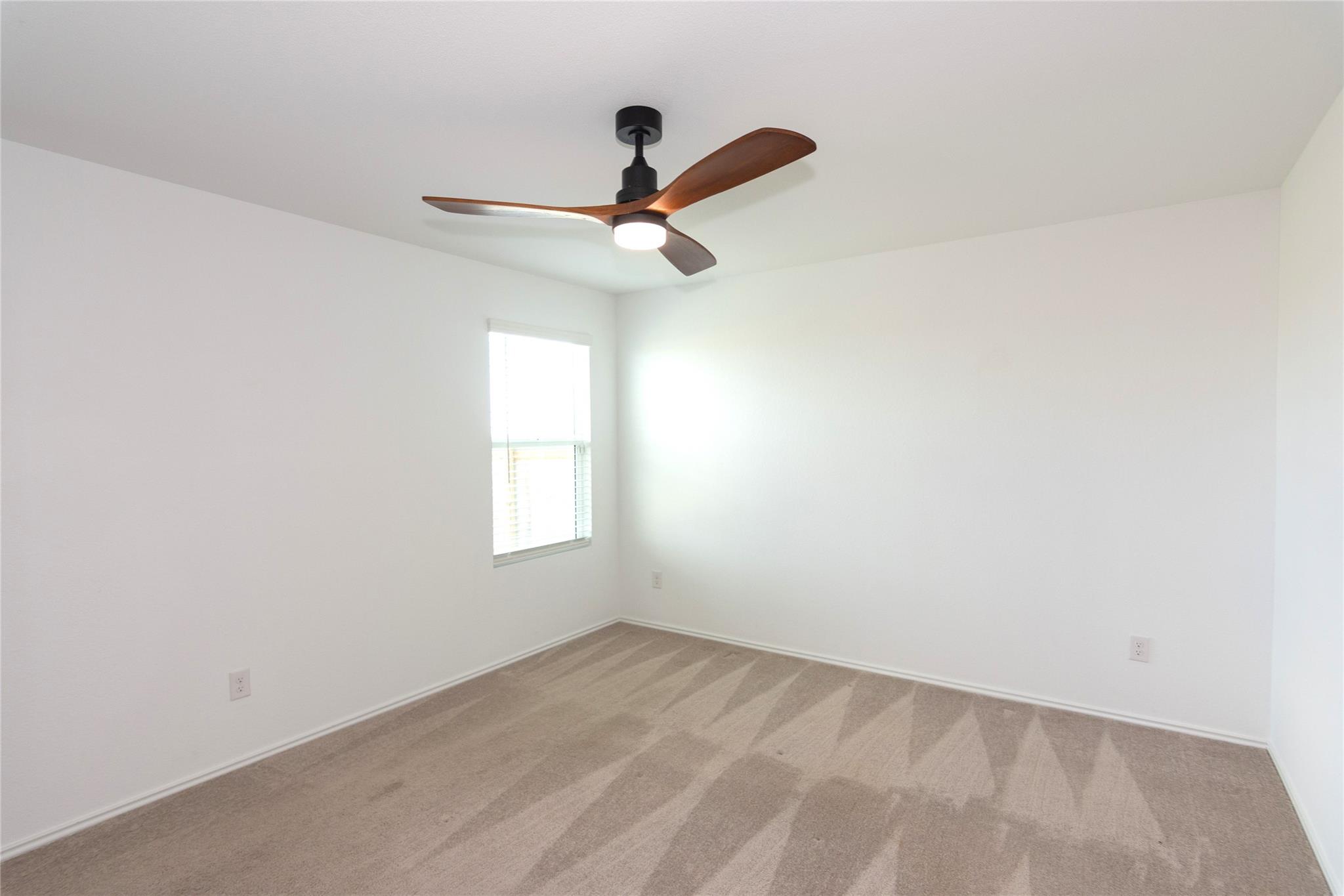 548 Rancho Del Cielo Loop, Jarrell, TX 76537