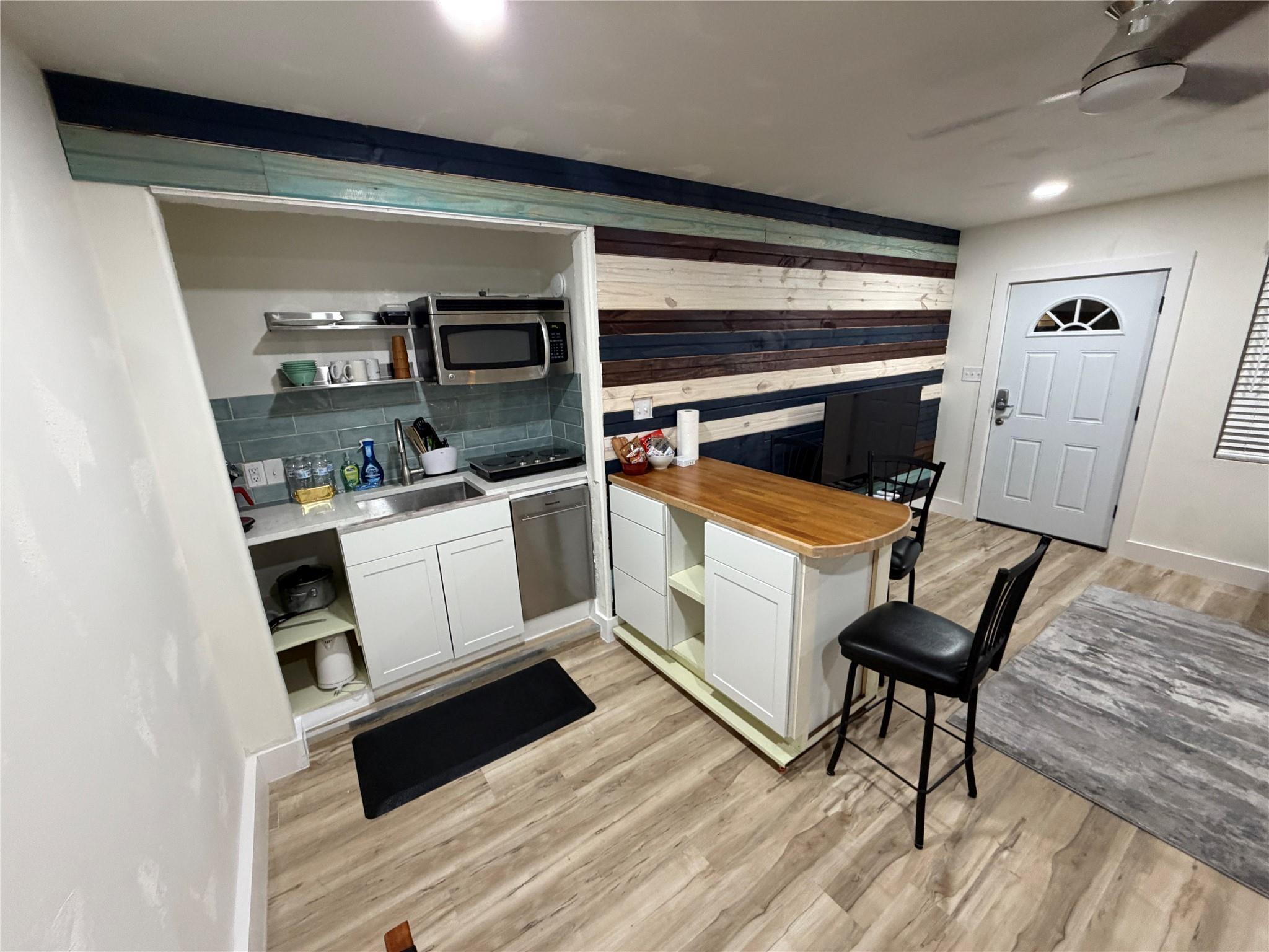 5600 Ponciana Dr, Austin, TX 78744