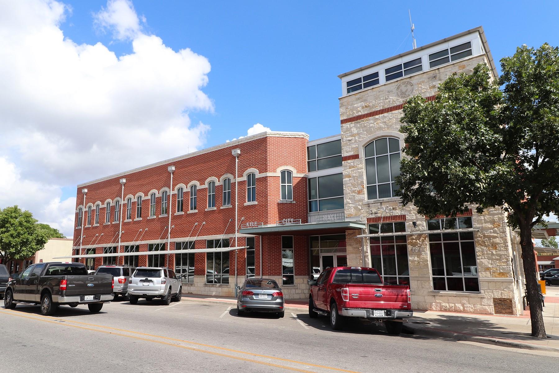 225 Basket Flower Loop, Kyle, TX 78640
