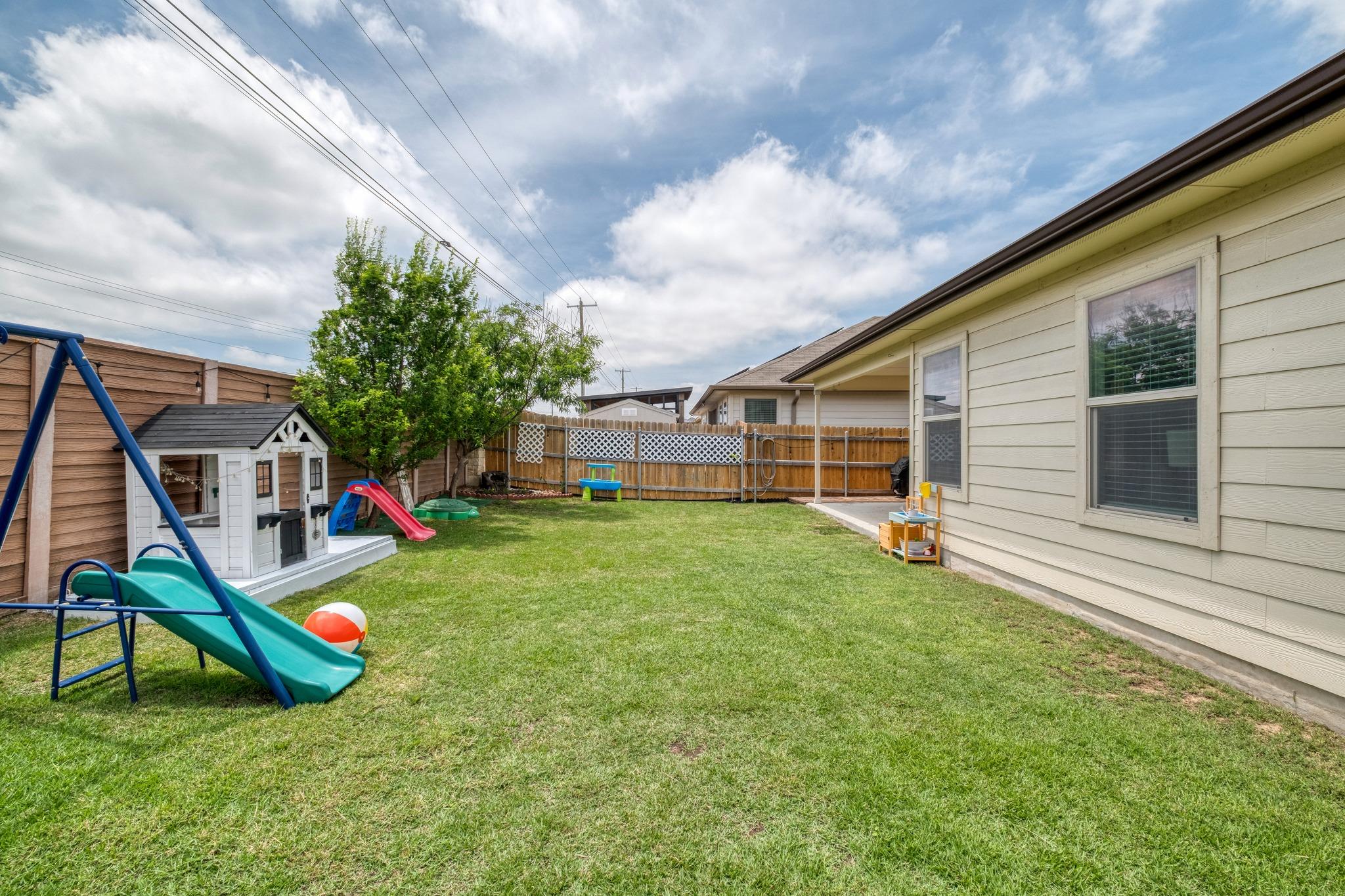 204 Taggart Trl, Jarrell, TX 76537