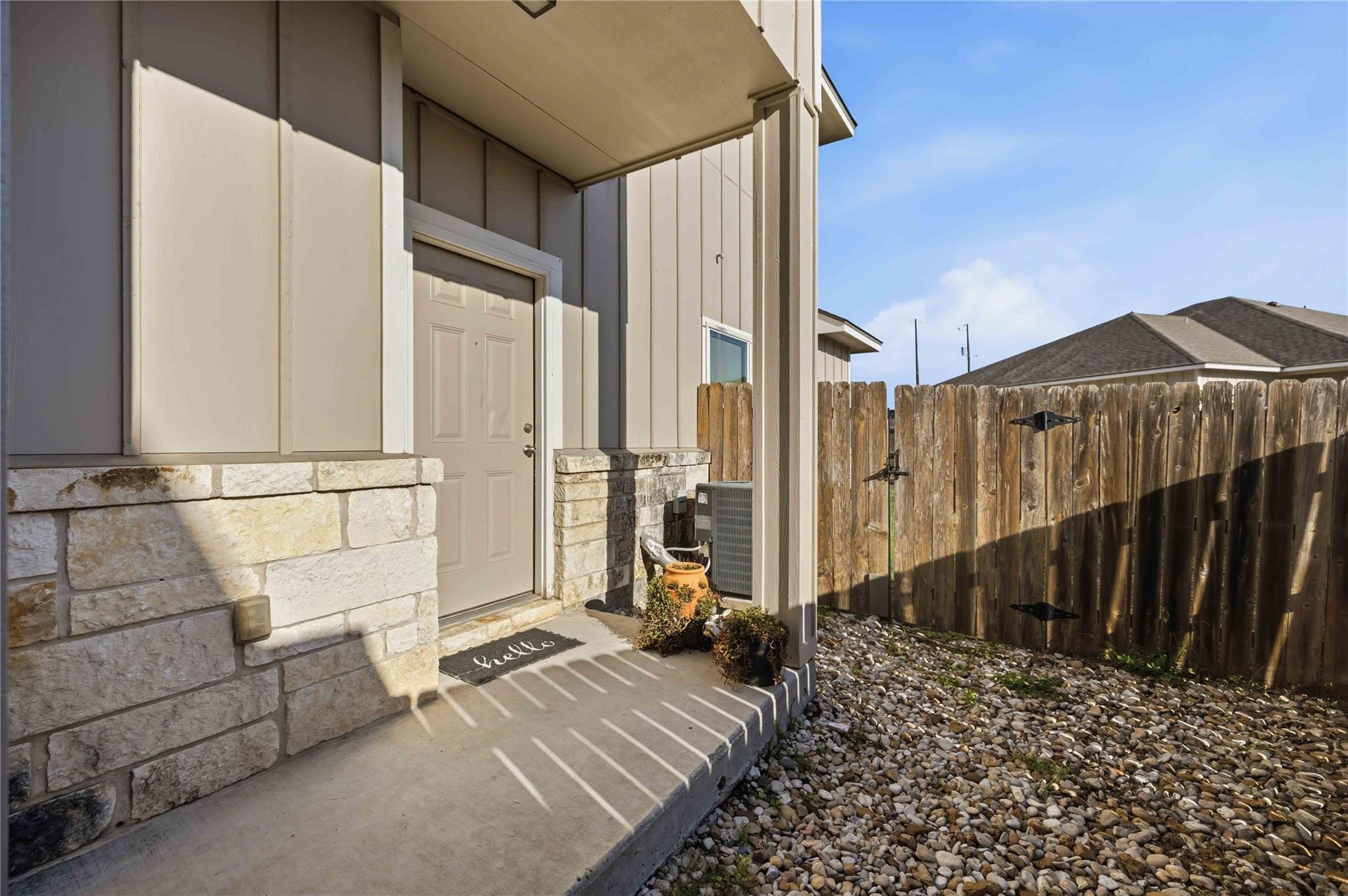 105 Liberty Place Cv, Liberty Hill, TX 78642