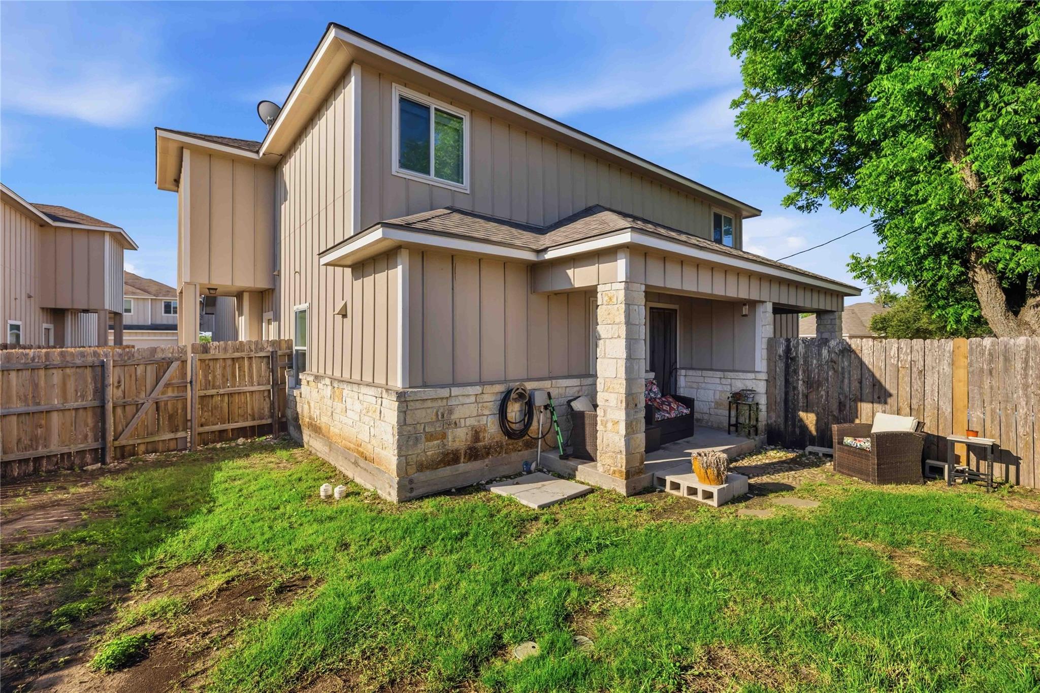 105 Liberty Place Cv, Liberty Hill, TX 78642
