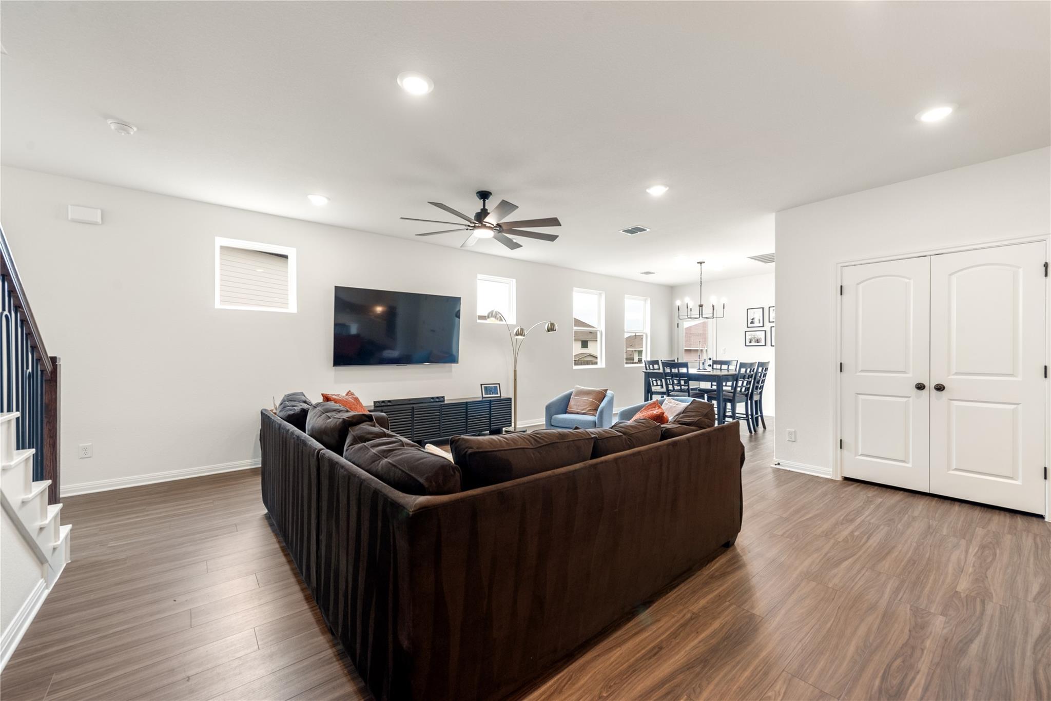 155 Kings Canyon Dr, Dripping Springs, TX 78620