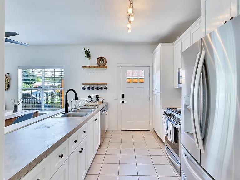 7308 Meador Ave, Austin, TX 78752