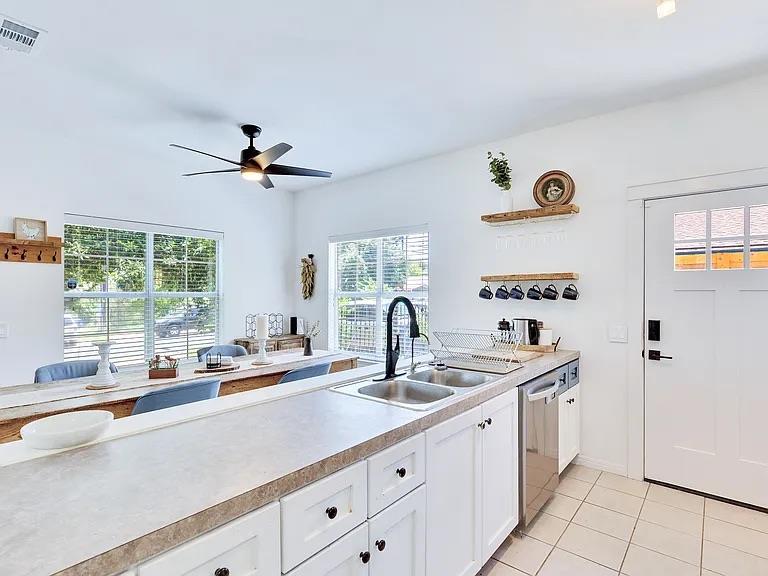 7308 Meador Ave, Austin, TX 78752