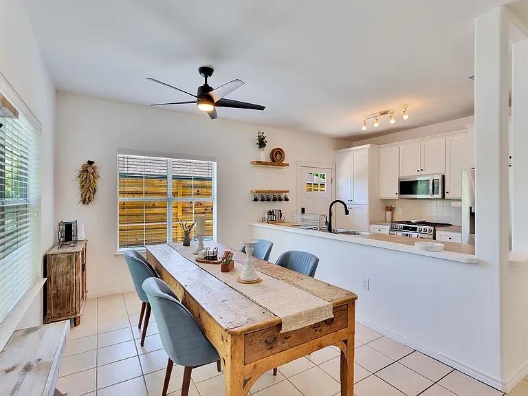 7308 Meador Ave, Austin, TX 78752