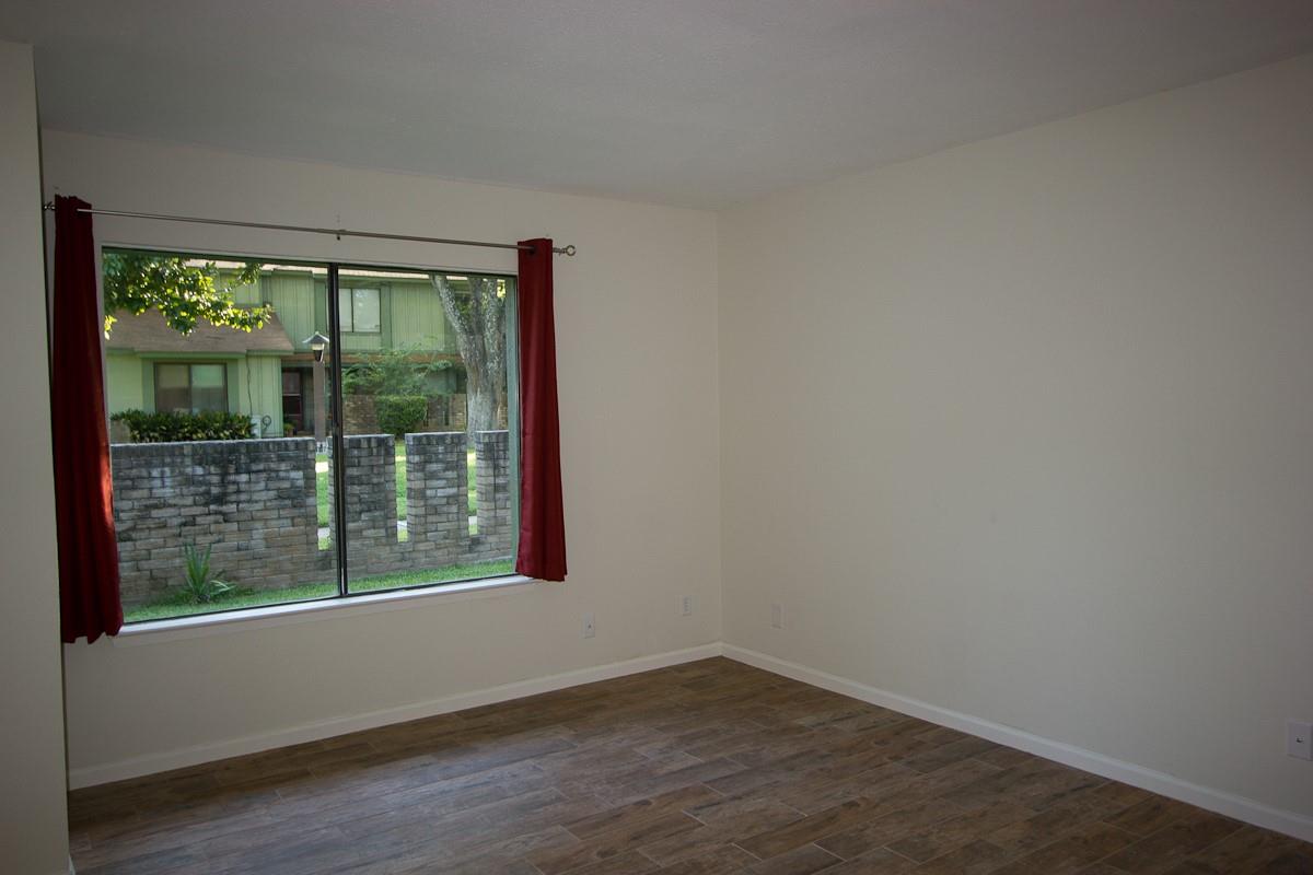 5031 Fort Clark Dr, Austin, TX 78745