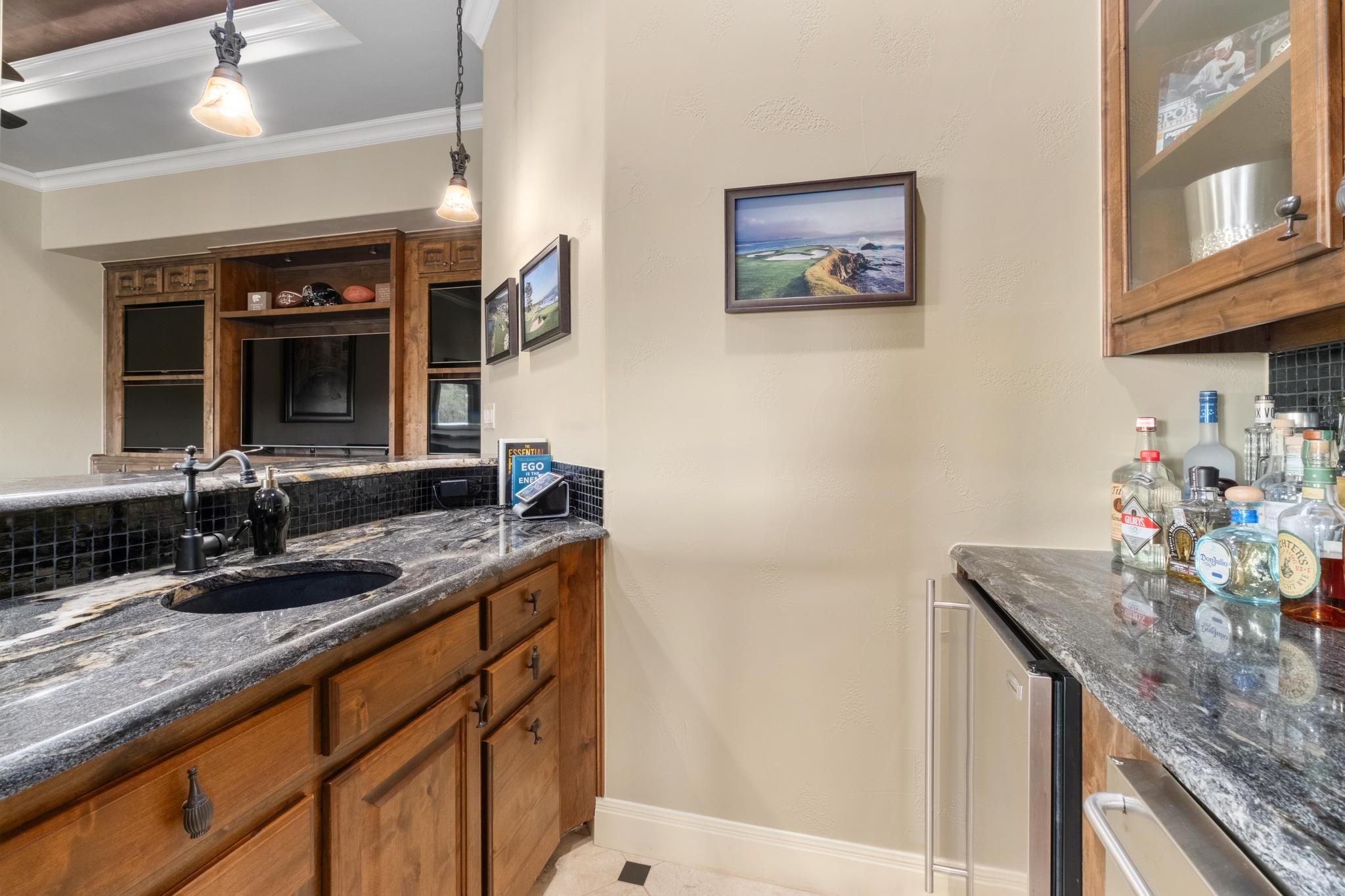 16005 Chateau Ave, Austin, TX 78734