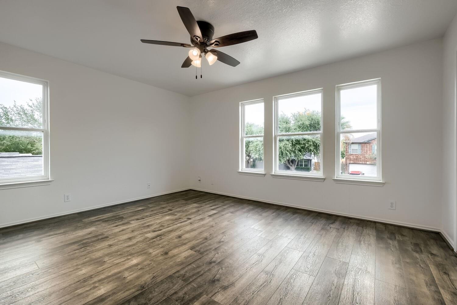 381 Scenic Meadow Mdw, New Braunfels, TX 78130