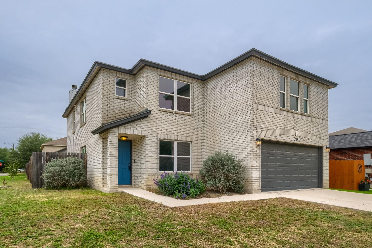 381 Scenic Meadow Mdw, New Braunfels, TX 78130