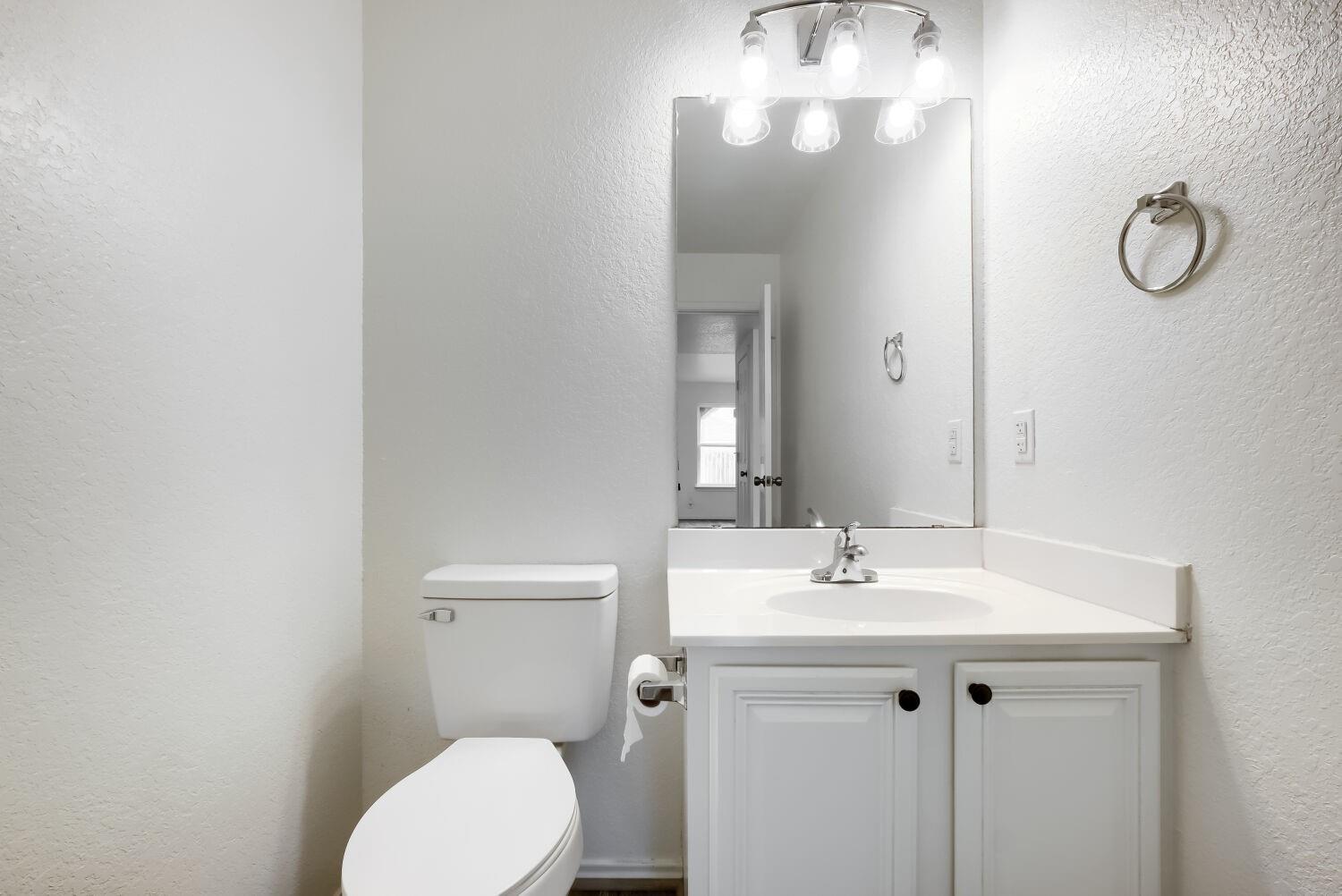381 Scenic Meadow Mdw, New Braunfels, TX 78130