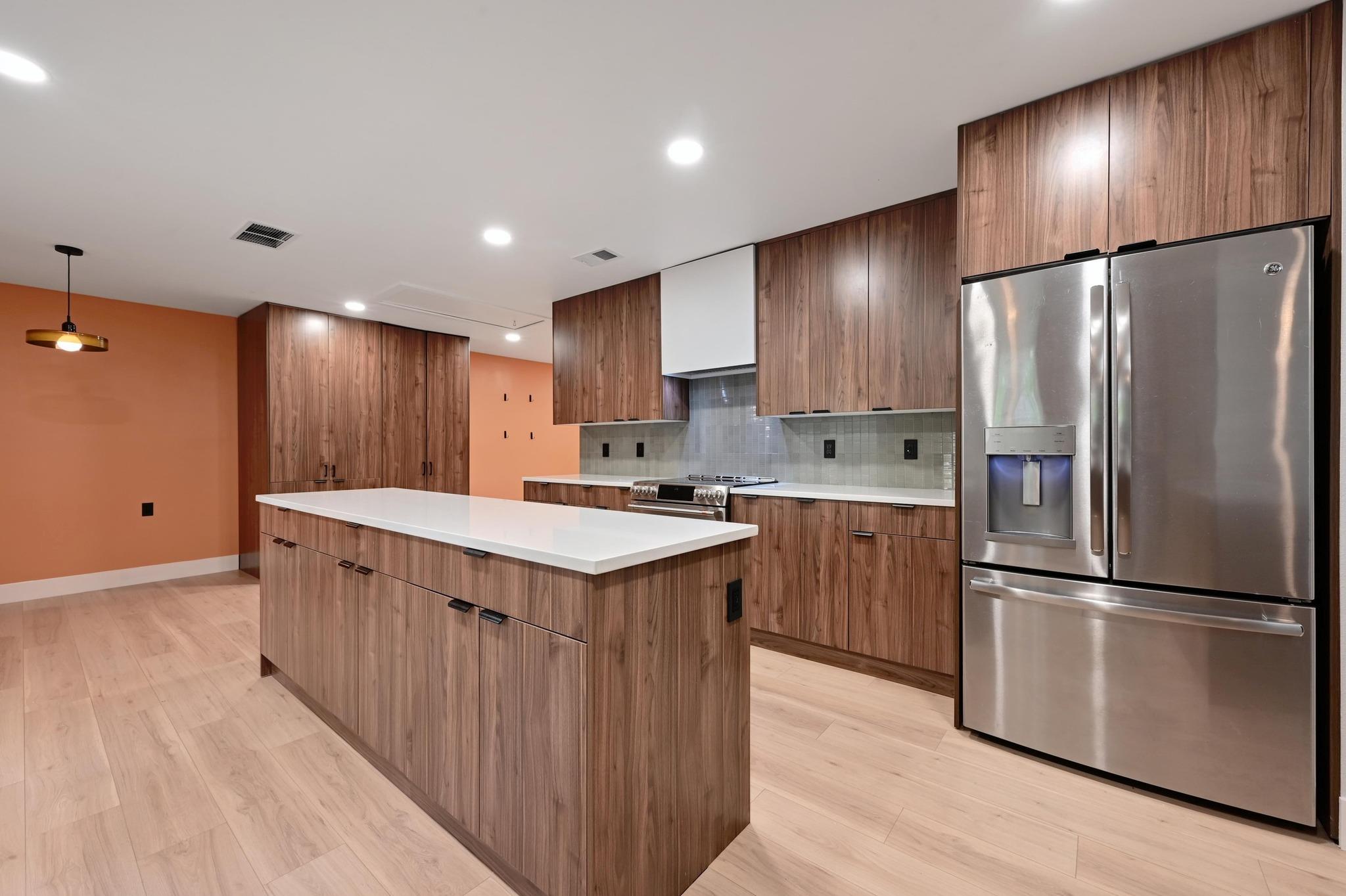 6606 Woodhue Dr, Austin, TX 78745