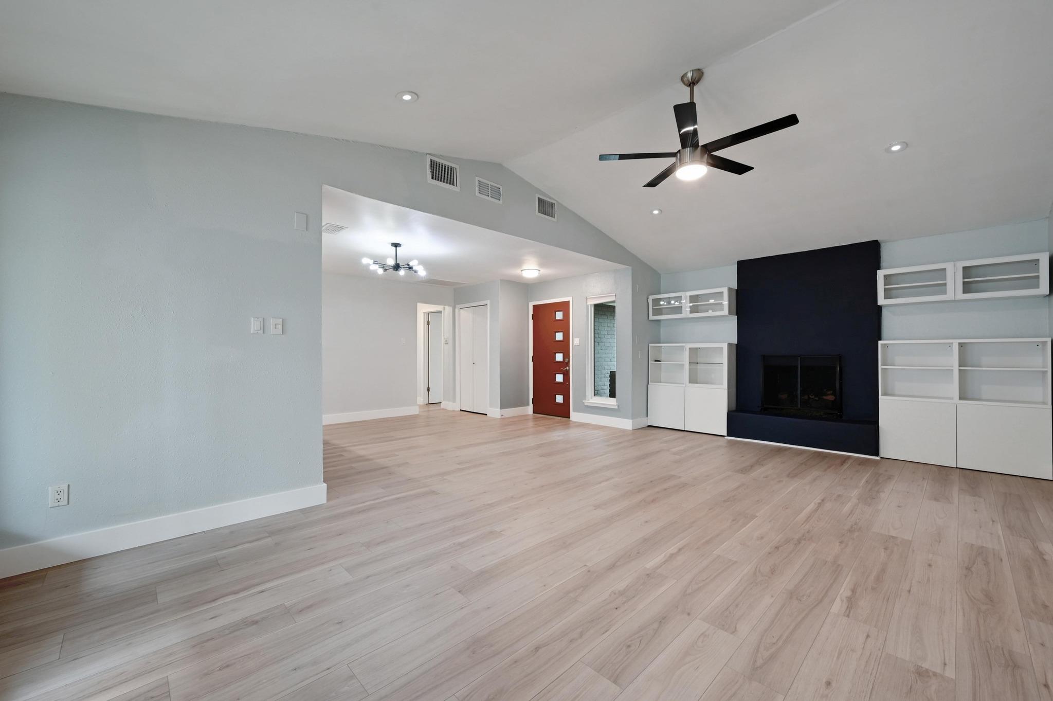 6606 Woodhue Dr, Austin, TX 78745