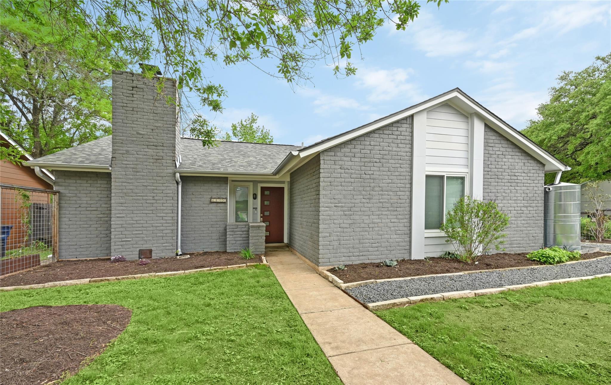 6606 Woodhue Dr, Austin, TX 78745