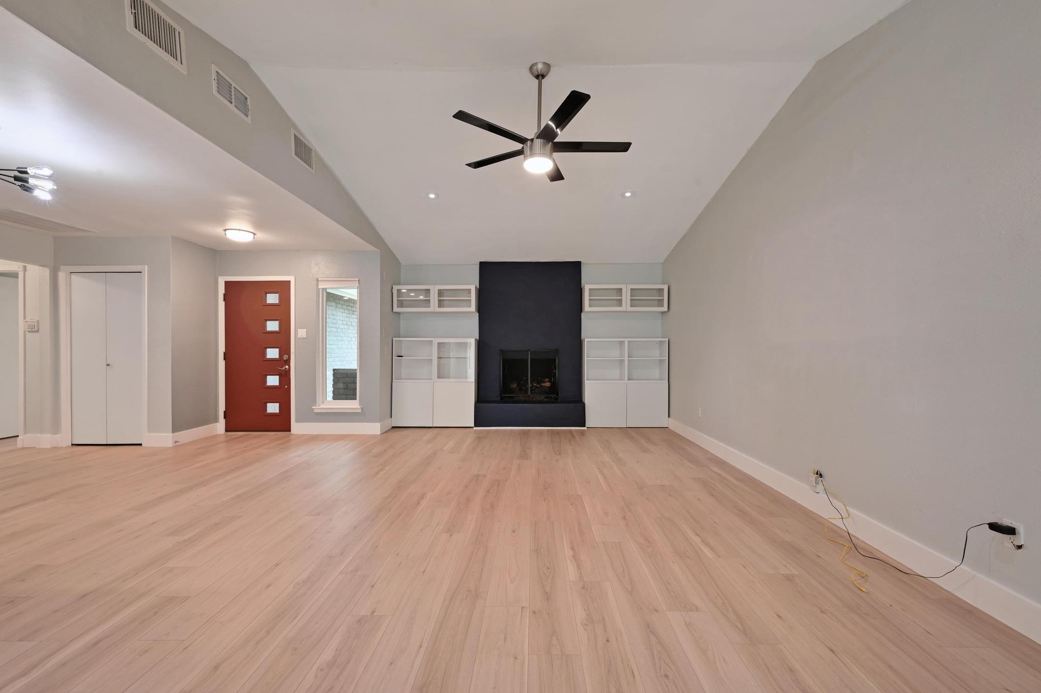 6606 Woodhue Dr, Austin, TX 78745