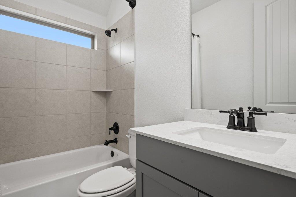1129 RIVER VISTA Rd, Georgetown, TX 78628