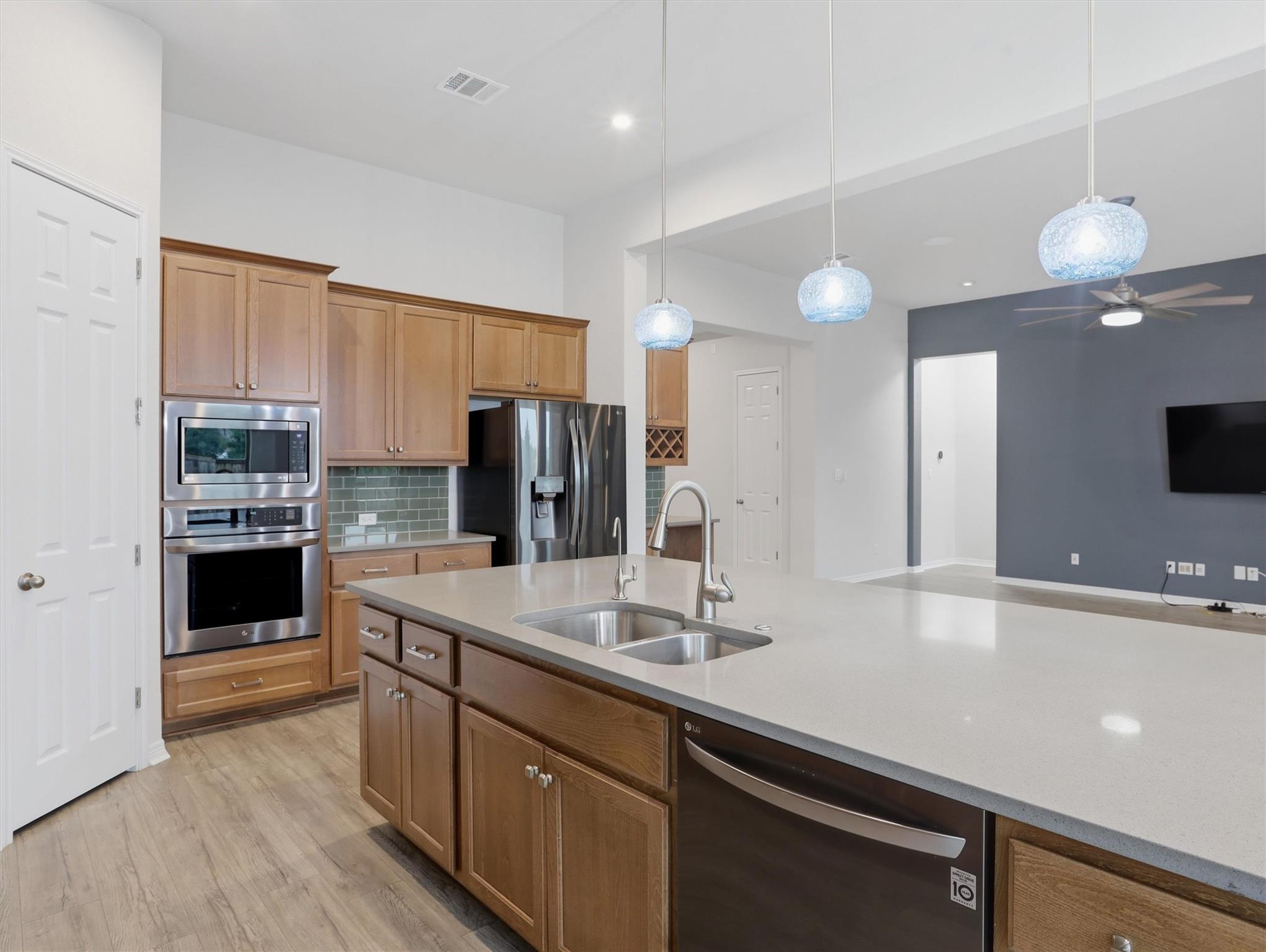 626 Painted Creek Way, Kyle, TX 78640