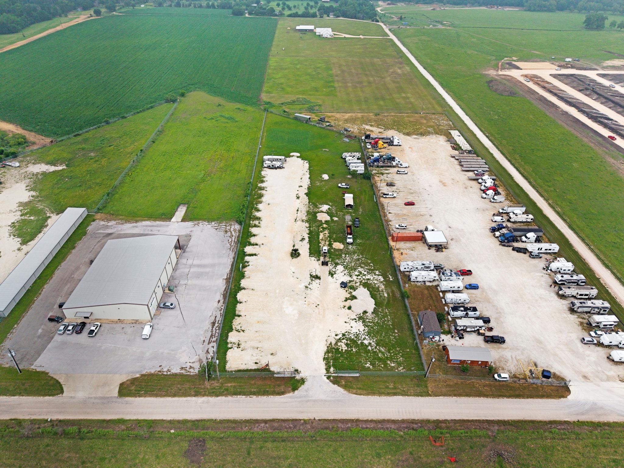 2733 County Road 374 Rd, Taylor, TX 76574