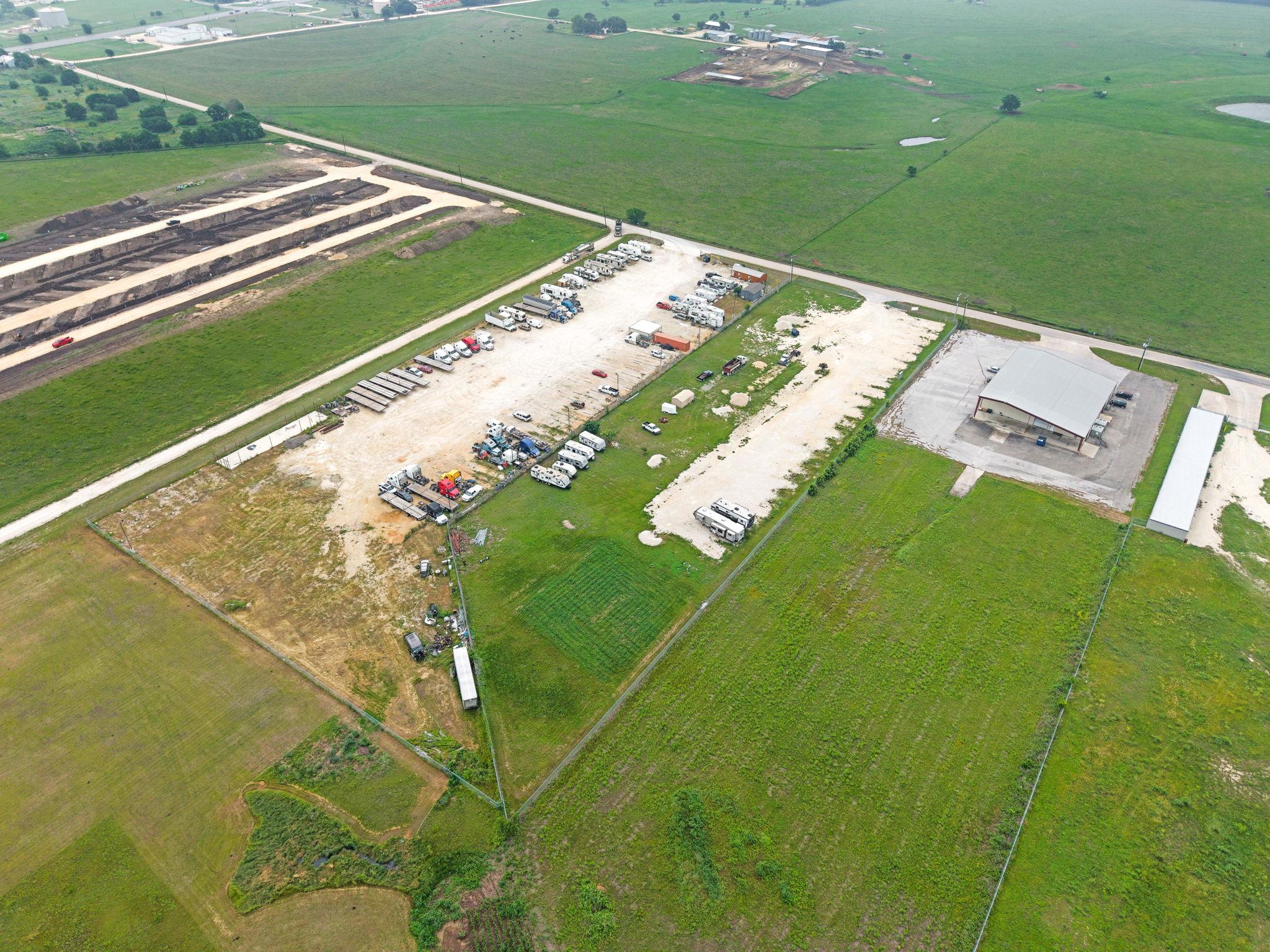 2733 County Road 374 Rd, Taylor, TX 76574