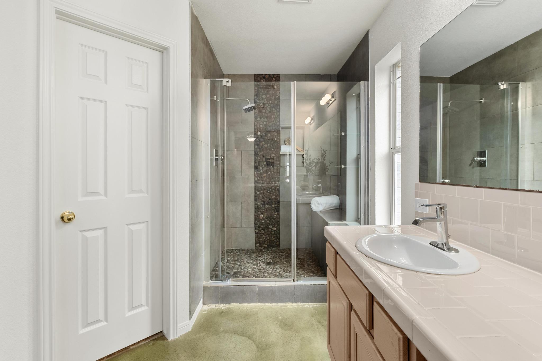 9104 Elm Creek Cv, Austin, TX 78736