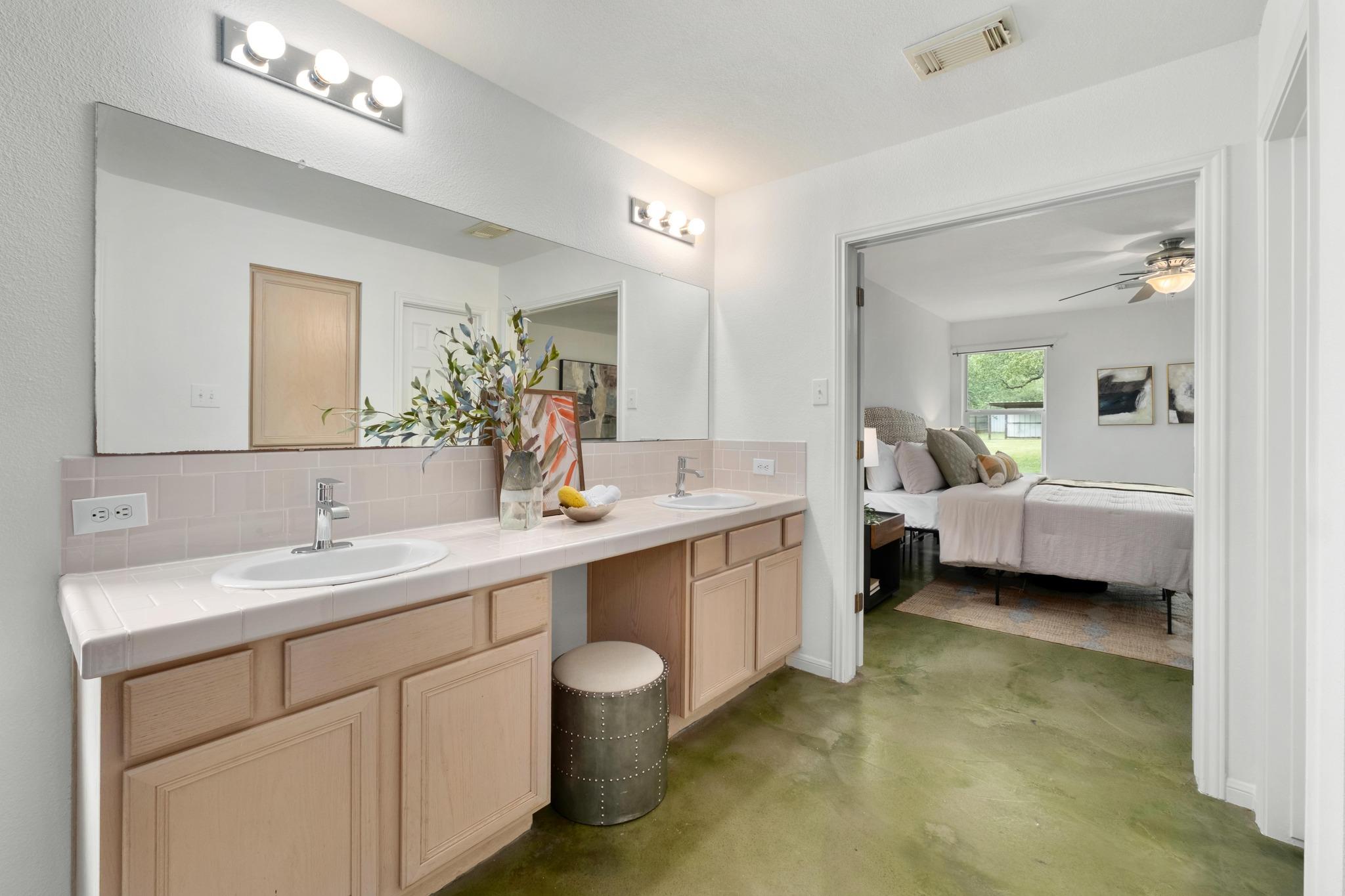 9104 Elm Creek Cv, Austin, TX 78736