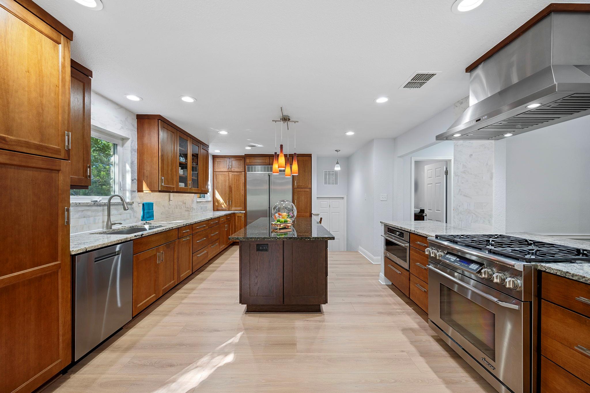 6204 Bon Terra Dr, Austin, TX 78731