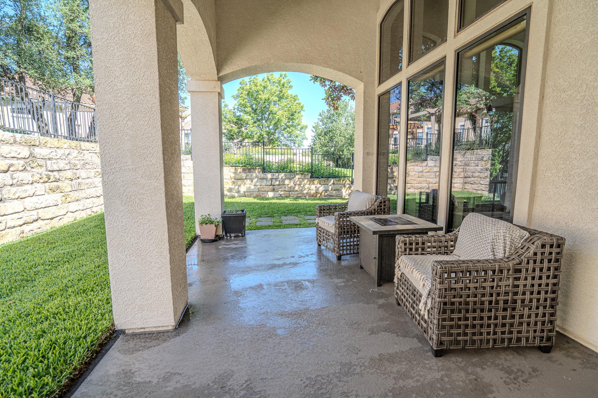 309 Aria Dr, Austin, TX 78738