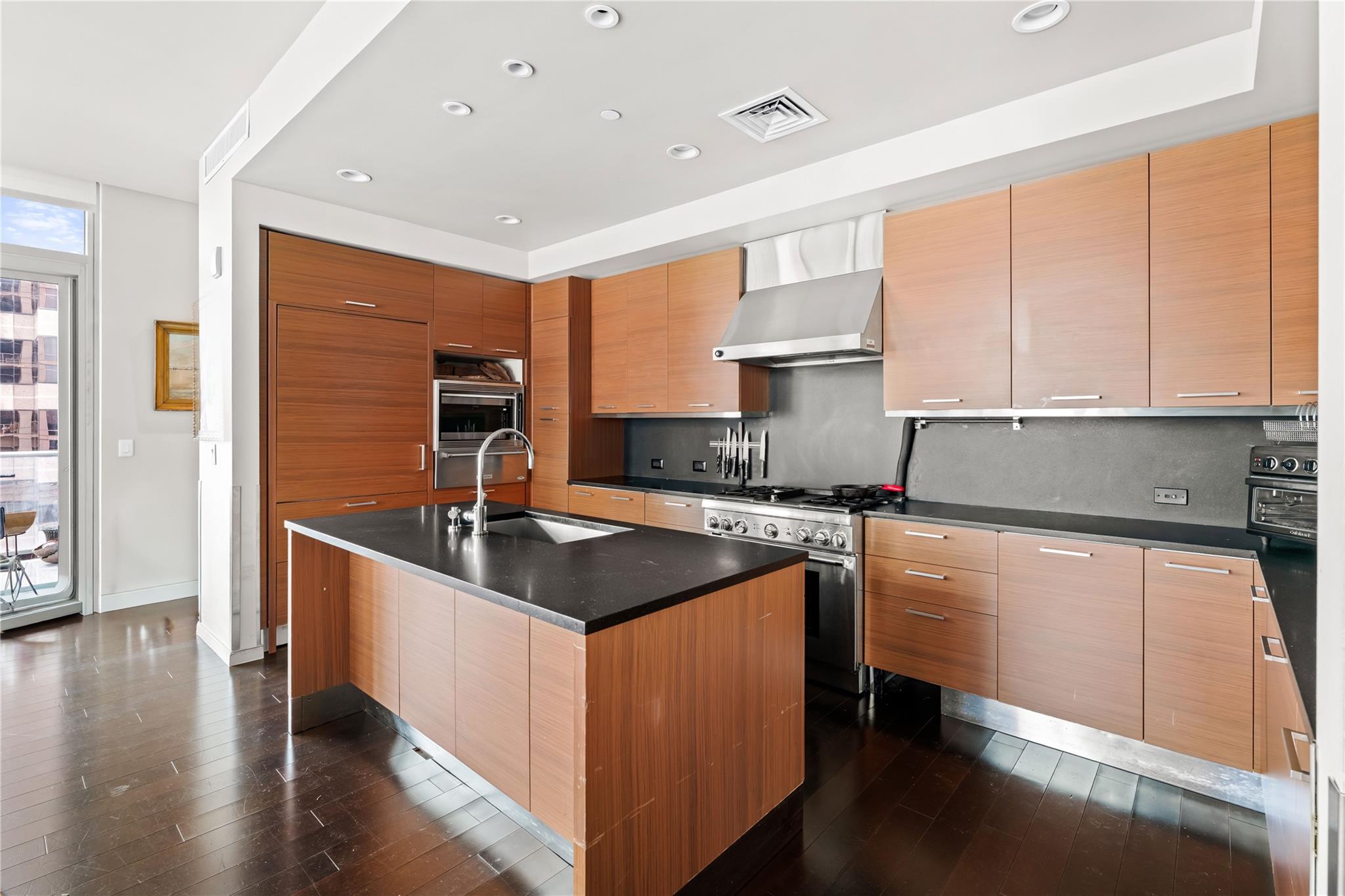 200 Congress Ave # 11F, Austin, TX 78701