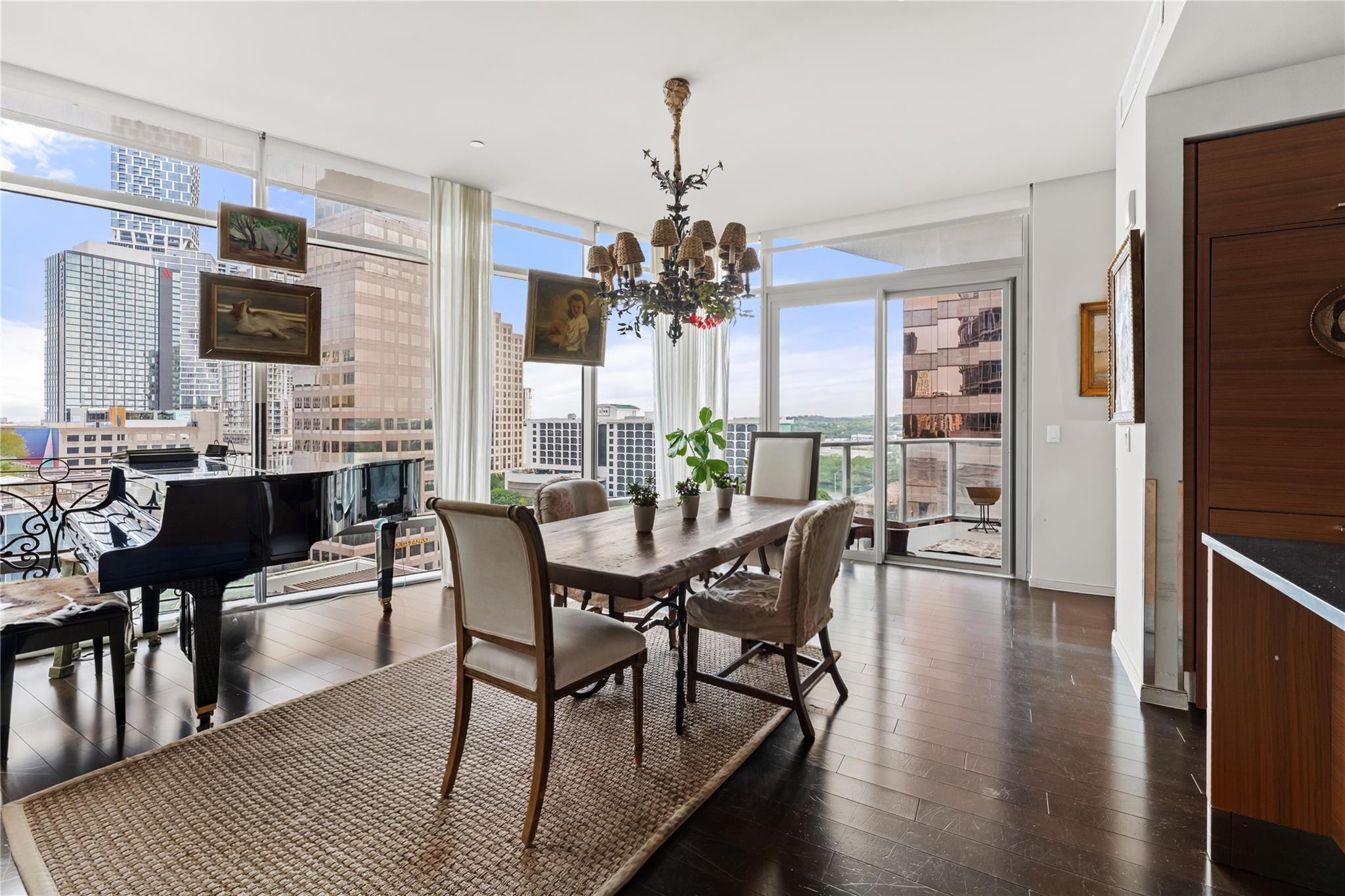 200 Congress Ave # 11F, Austin, TX 78701