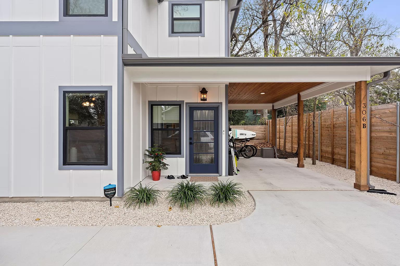 306 Irma Dr # B, Austin, TX 78752