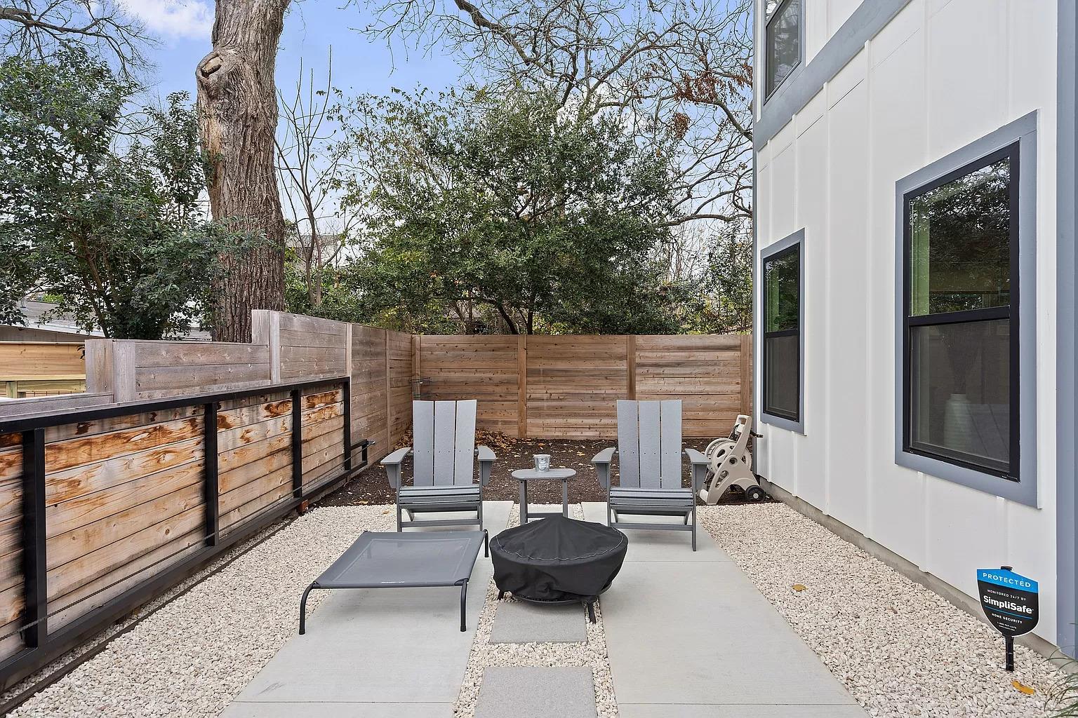 306 Irma Dr # B, Austin, TX 78752